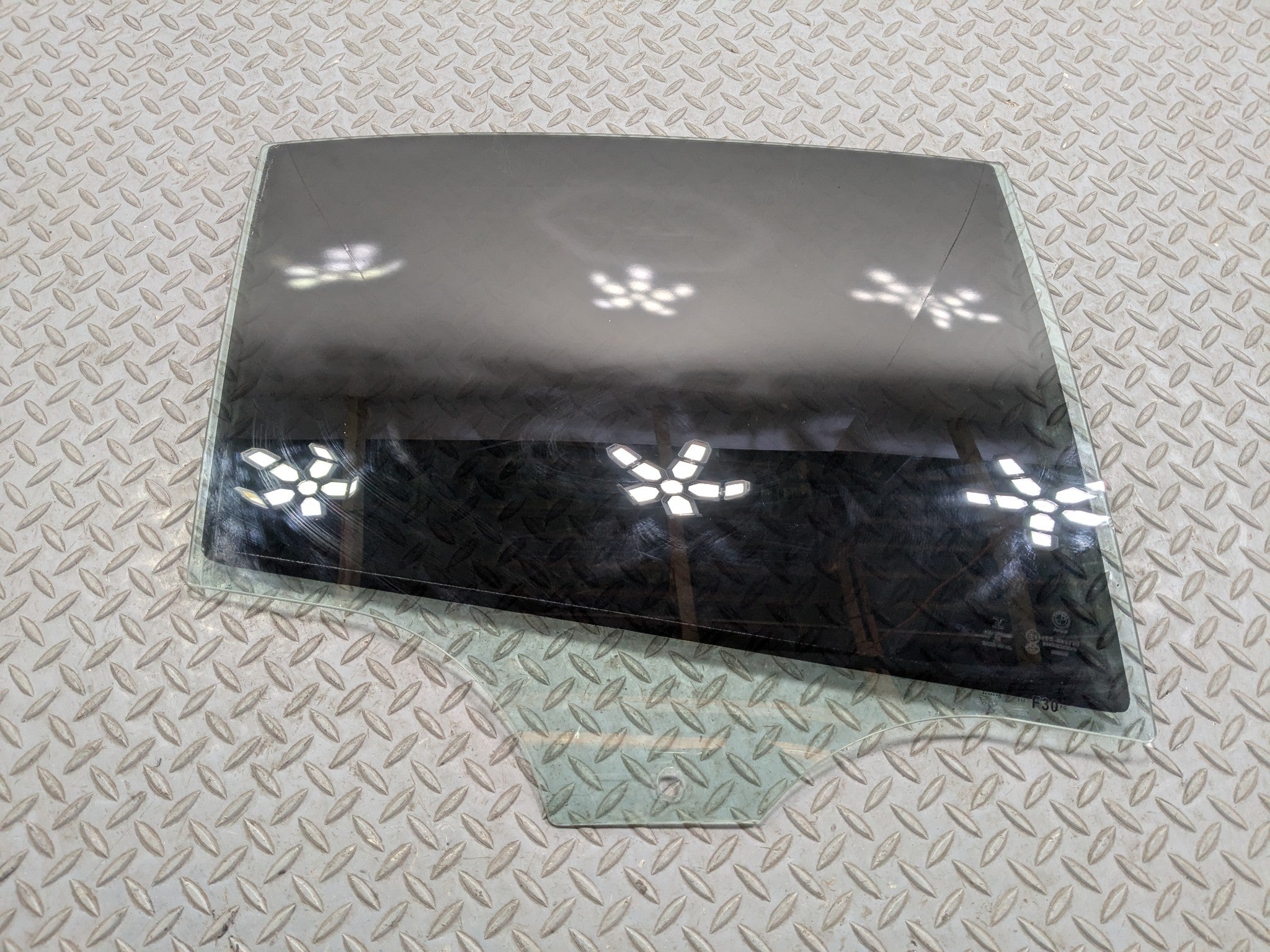 2015 - 2018 BMW 320I OEM DOOR WINDOW GLASS WITH TINT REAR RIGHT PASSENGER SIDE