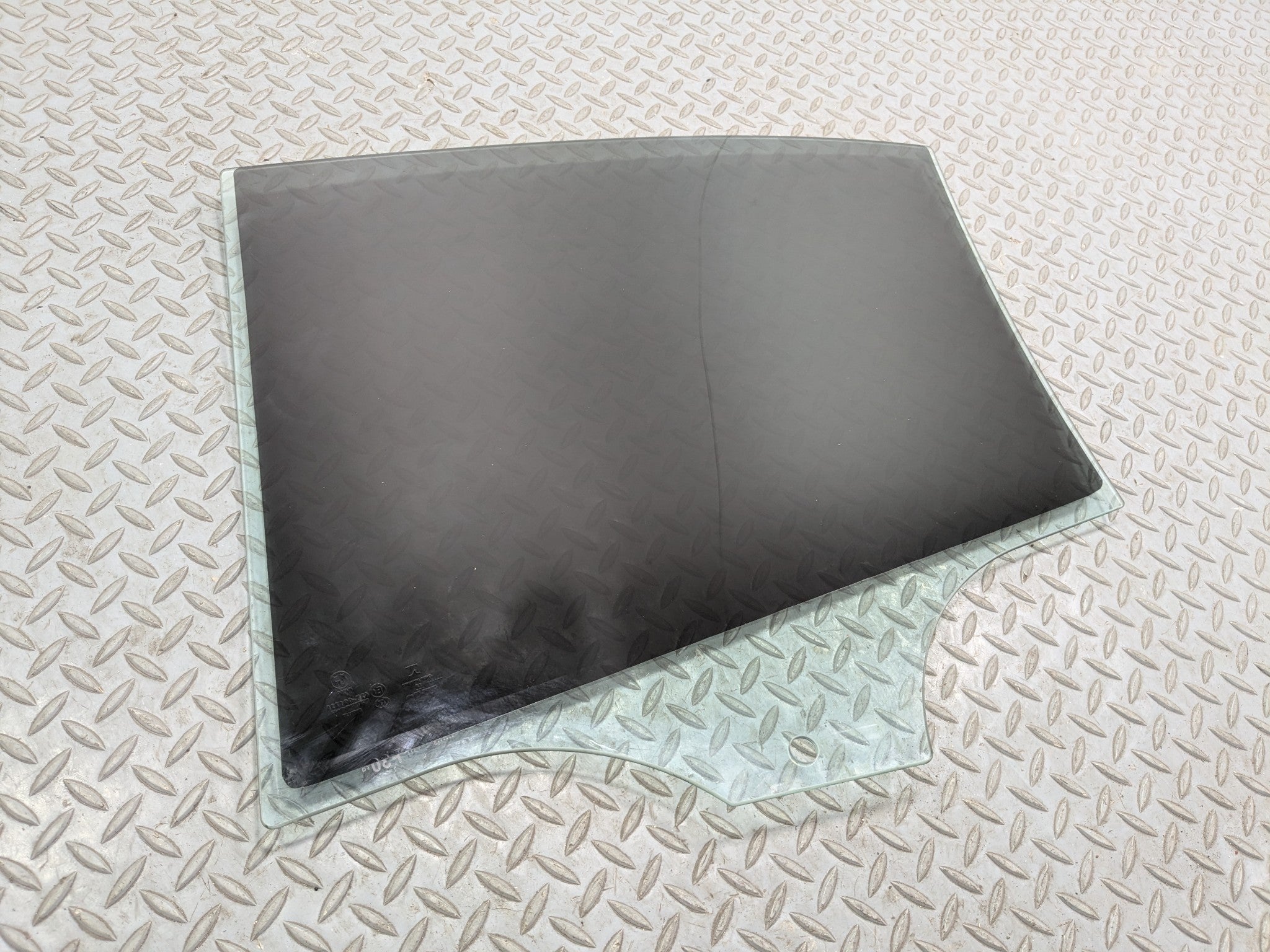 2015 - 2018 BMW 320I OEM DOOR WINDOW GLASS WITH TINT REAR RIGHT PASSENGER SIDE