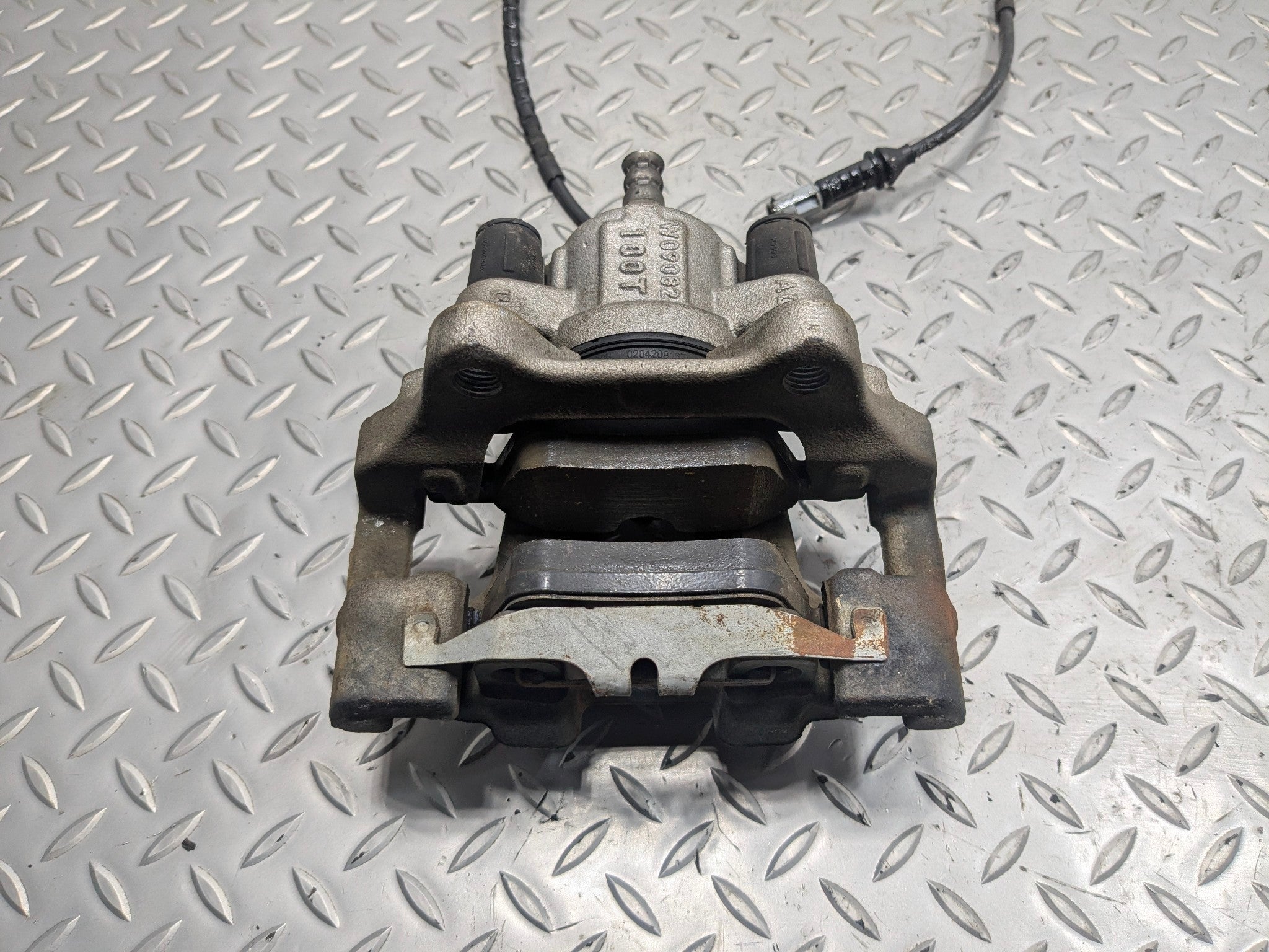 2015 - 2018 BMW 320I OEM BRAKE CALIPER ASSEMBLY REAR RIGHT PASSENGER SIDE