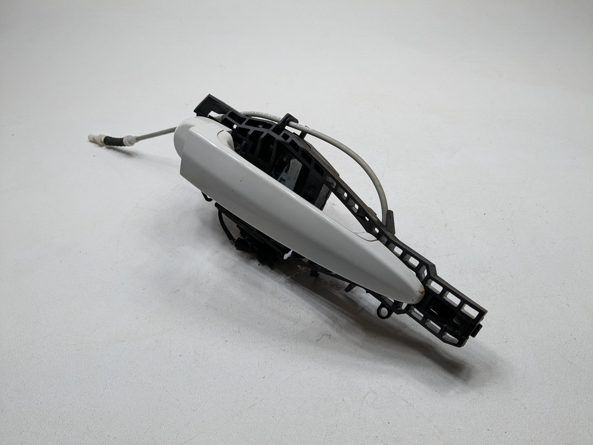 2015 - 2018 BMW 320I OEM EXTERIOR DOOR HANDLE REAR RIGHT PASSENGER SIDE