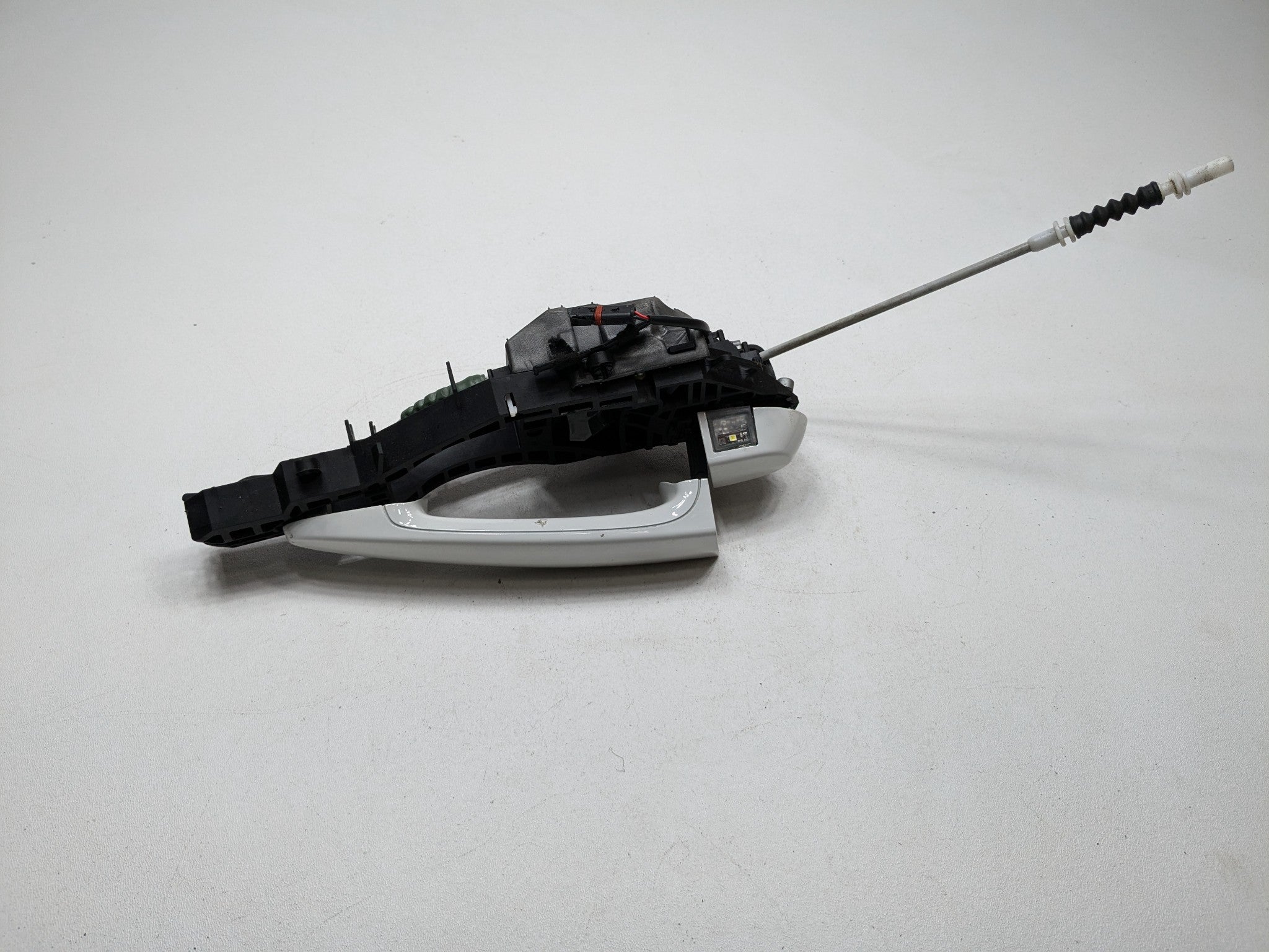 2015 - 2018 BMW 320I OEM EXTERIOR DOOR HANDLE REAR RIGHT PASSENGER SIDE