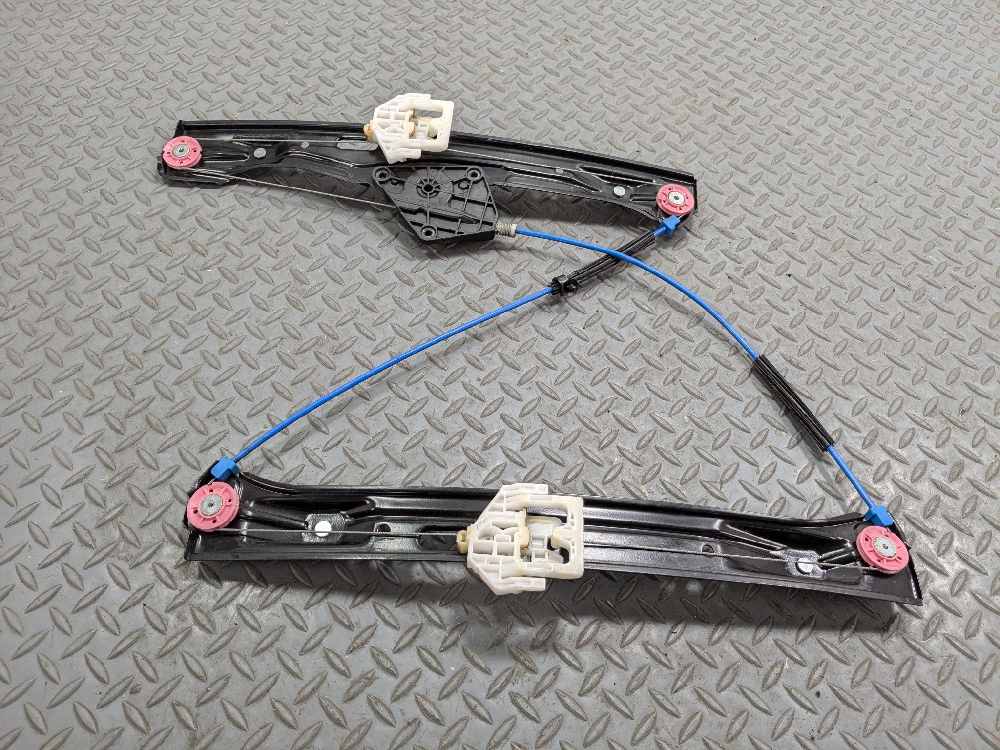 2015 - 2018 BMW 320I OEM DOOR WINDOW REGULATOR FRONT LEFT DRIVER SIDE
