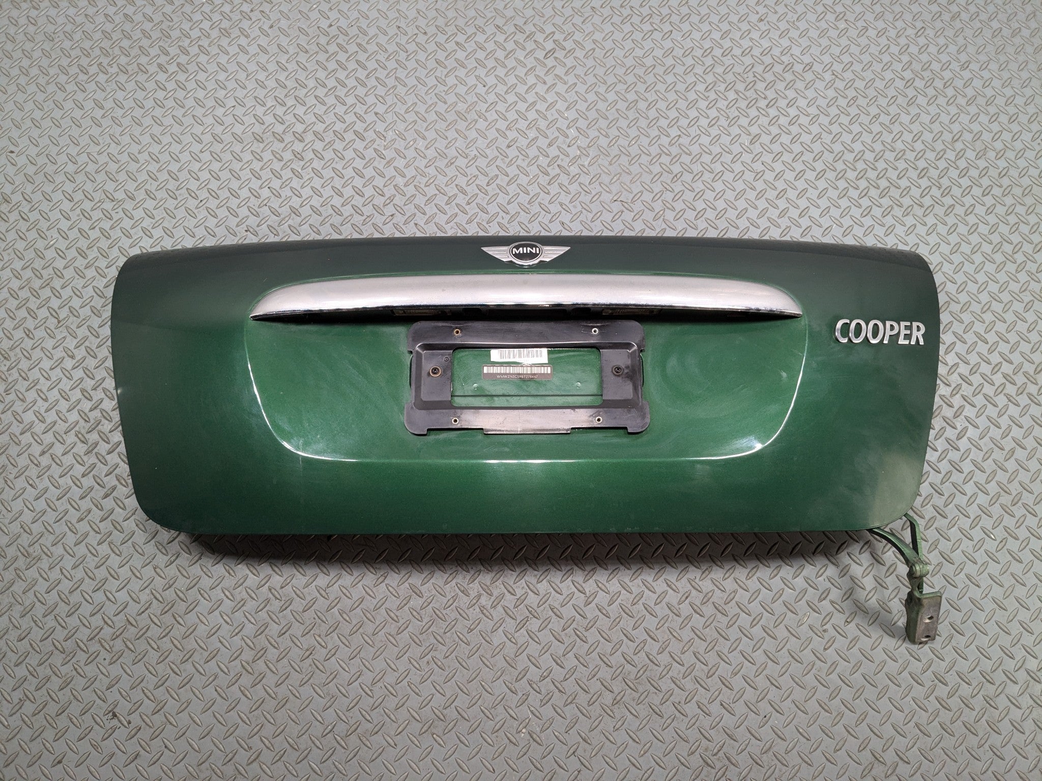 2011 - 2013 MINI COOPER OEM REAR TRUNK LID LIFTGATE TAILGATE HATCH GREEN