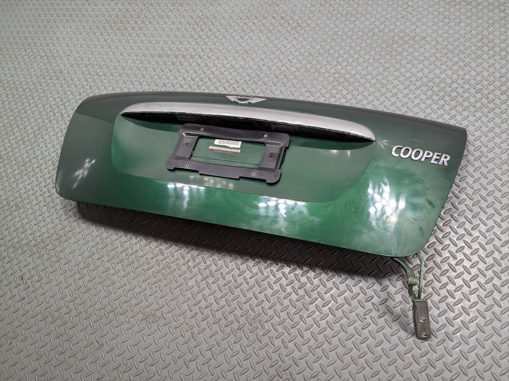 2011 - 2013 MINI COOPER OEM REAR TRUNK LID LIFTGATE TAILGATE HATCH GREEN