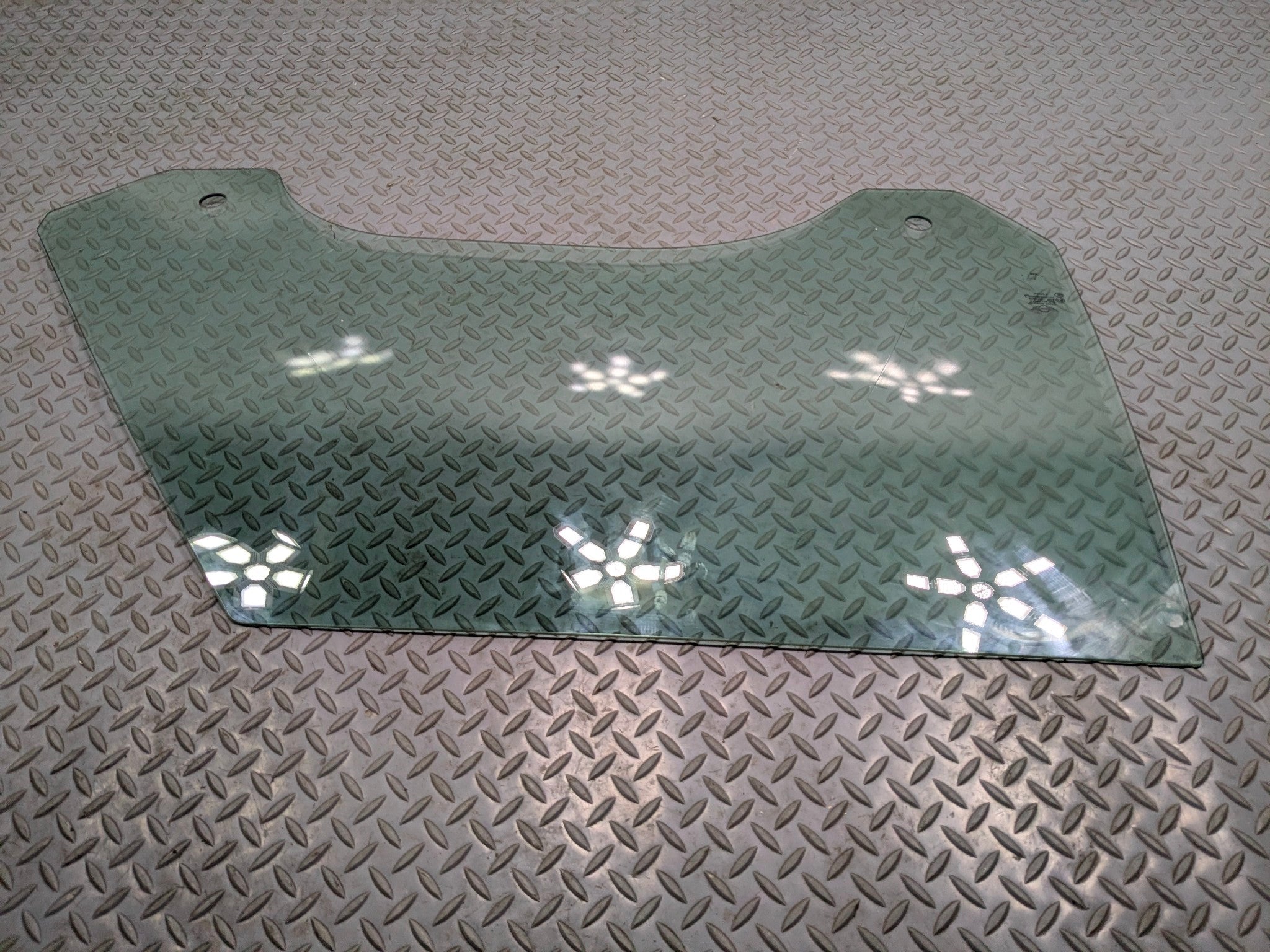 2011 - 2013 MINI COOPER OEM DOOR WINDOW GLASS FRONT RIGHT PASSENGER SIDE