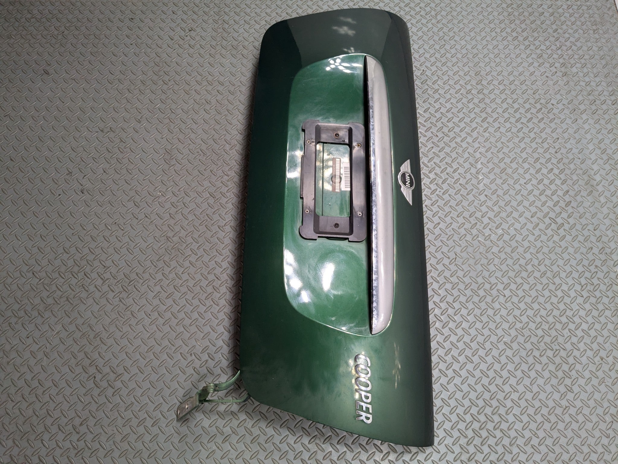 2011 - 2013 MINI COOPER OEM REAR TRUNK LID LIFTGATE TAILGATE HATCH GREEN