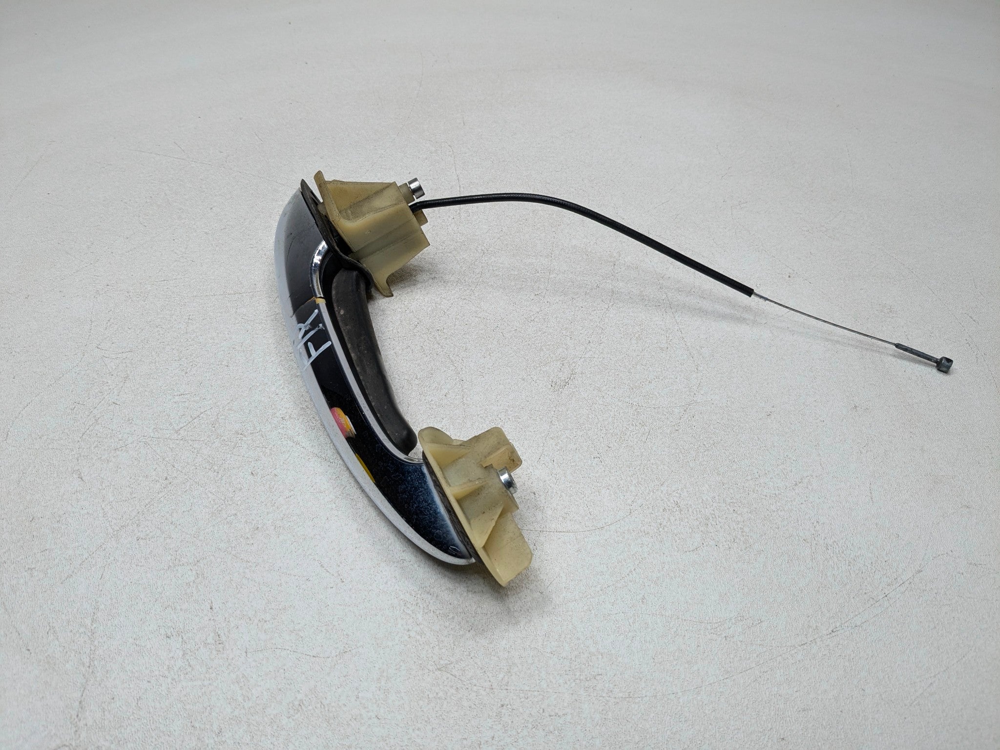 2011 - 2013 MINI COOPER OEM EXTERIOR DOOR HANDLE FRONT RIGHT PASSENGER SIDE