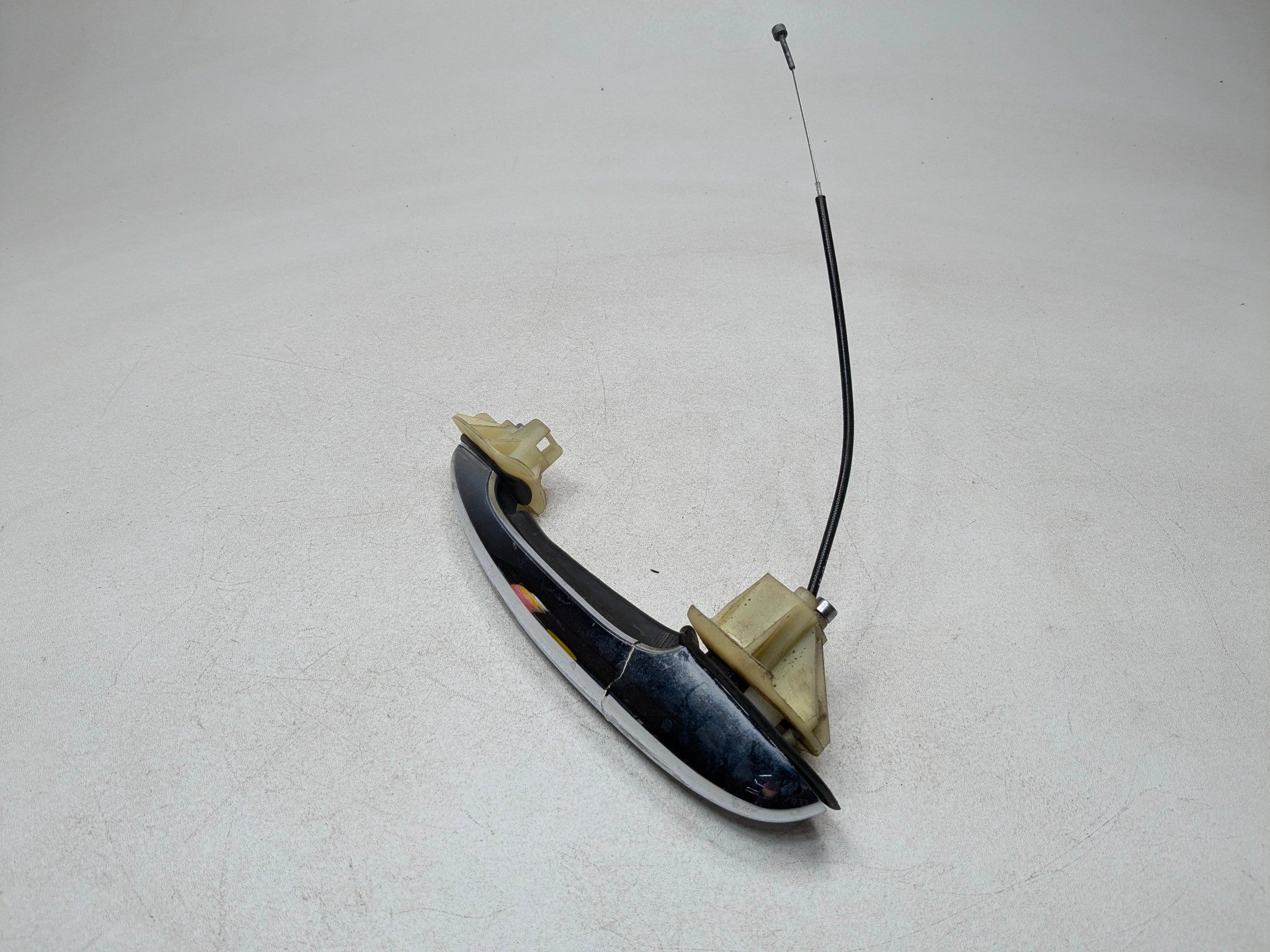 2011 - 2013 MINI COOPER OEM EXTERIOR DOOR HANDLE FRONT RIGHT PASSENGER SIDE