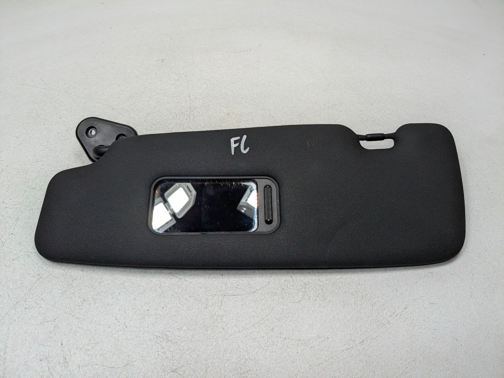 2011 - 2013 MINI COOPER OEM SUN VISOR INTERIOR UPPER ROOF FRONT LEFT DRIVER SIDE