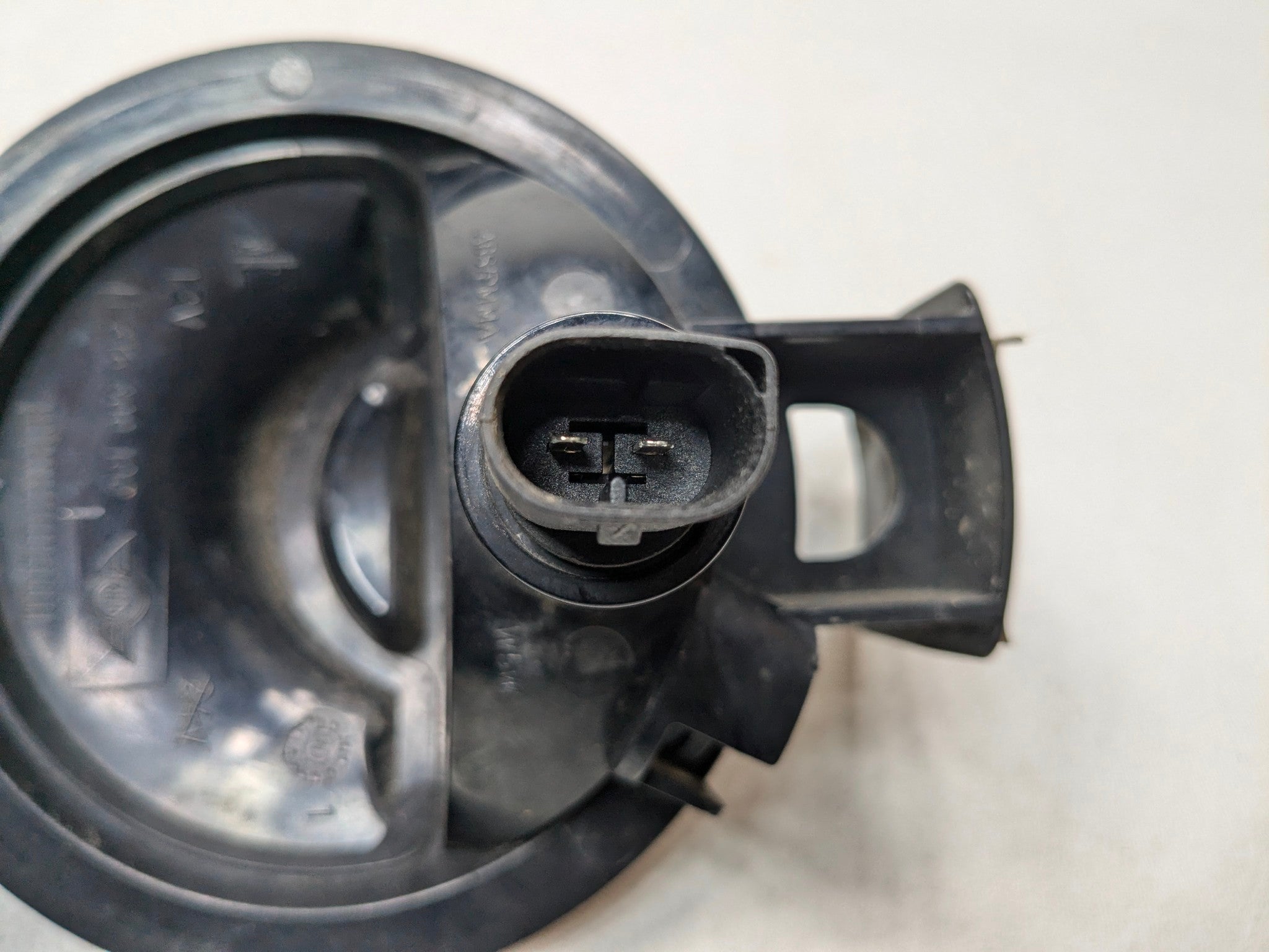 2011 - 2013 MINI COOPER OEM FOG LIGHT BUMPER MOUNTED FRONT RIGHT PASSENGER SIDE