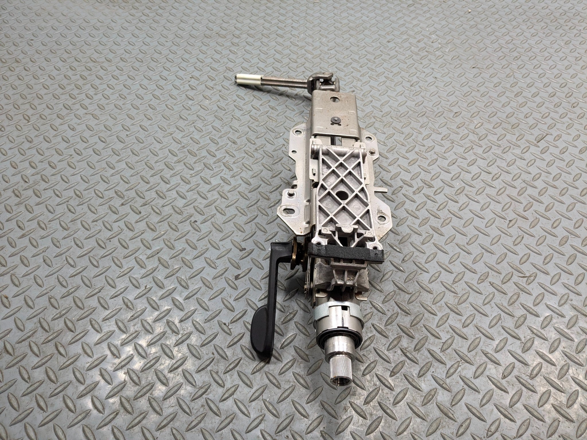 2011 - 2013 MINI COOPER OEM POWER ADJUSTMENT STEERING COLUMN WITH SHAFT ASSEMBLY