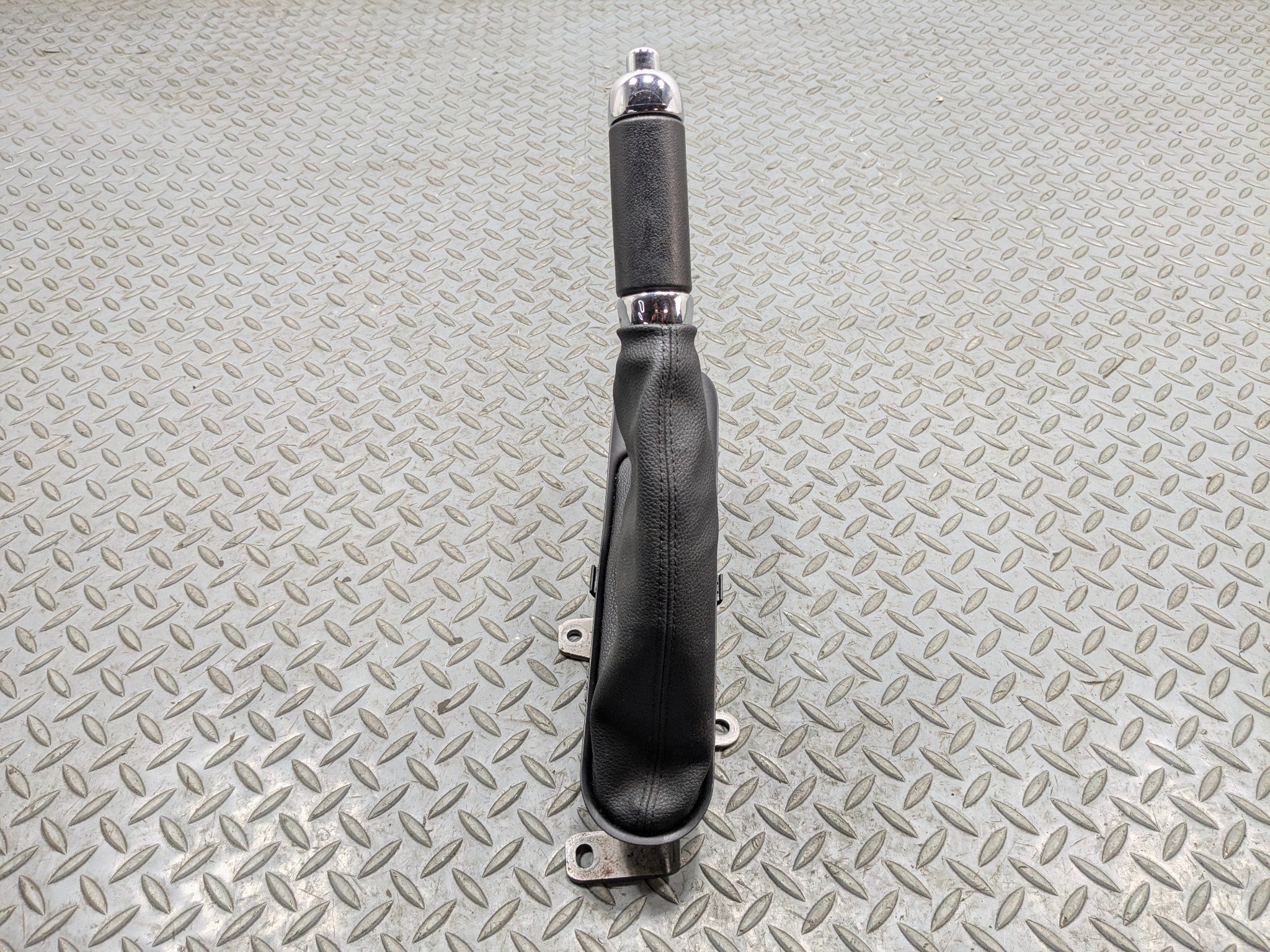2011 - 2013 MINI COOPER OEM EMERGENCY PARKING BRAKE STOP HANDLE LEVER ASSEMBLY