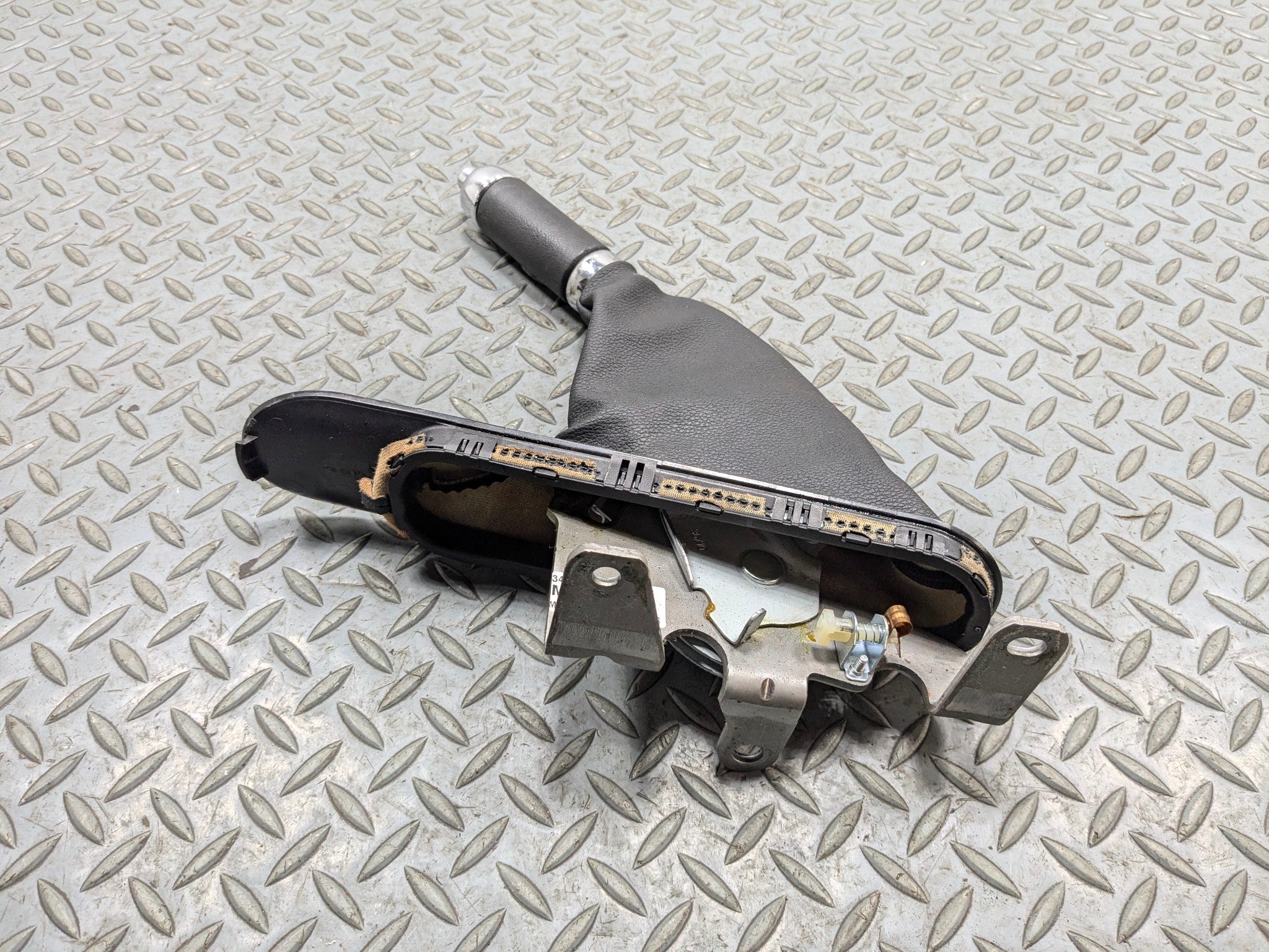 2011 - 2013 MINI COOPER OEM EMERGENCY PARKING BRAKE STOP HANDLE LEVER ASSEMBLY