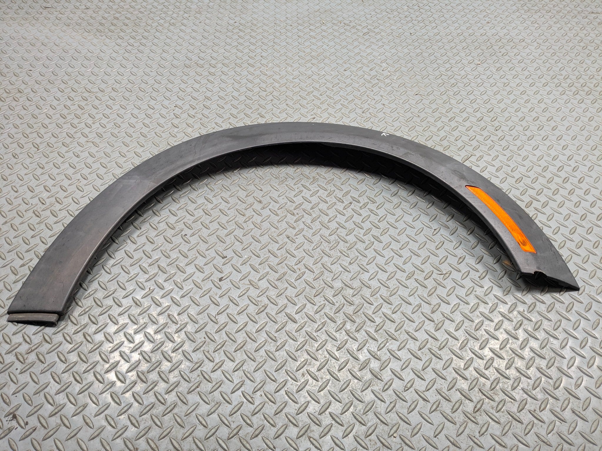 2011 - 2013 MINI COOPER OEM FENDER FLARE BODY MOLDING TRIM FRONT RIGHT SIDE