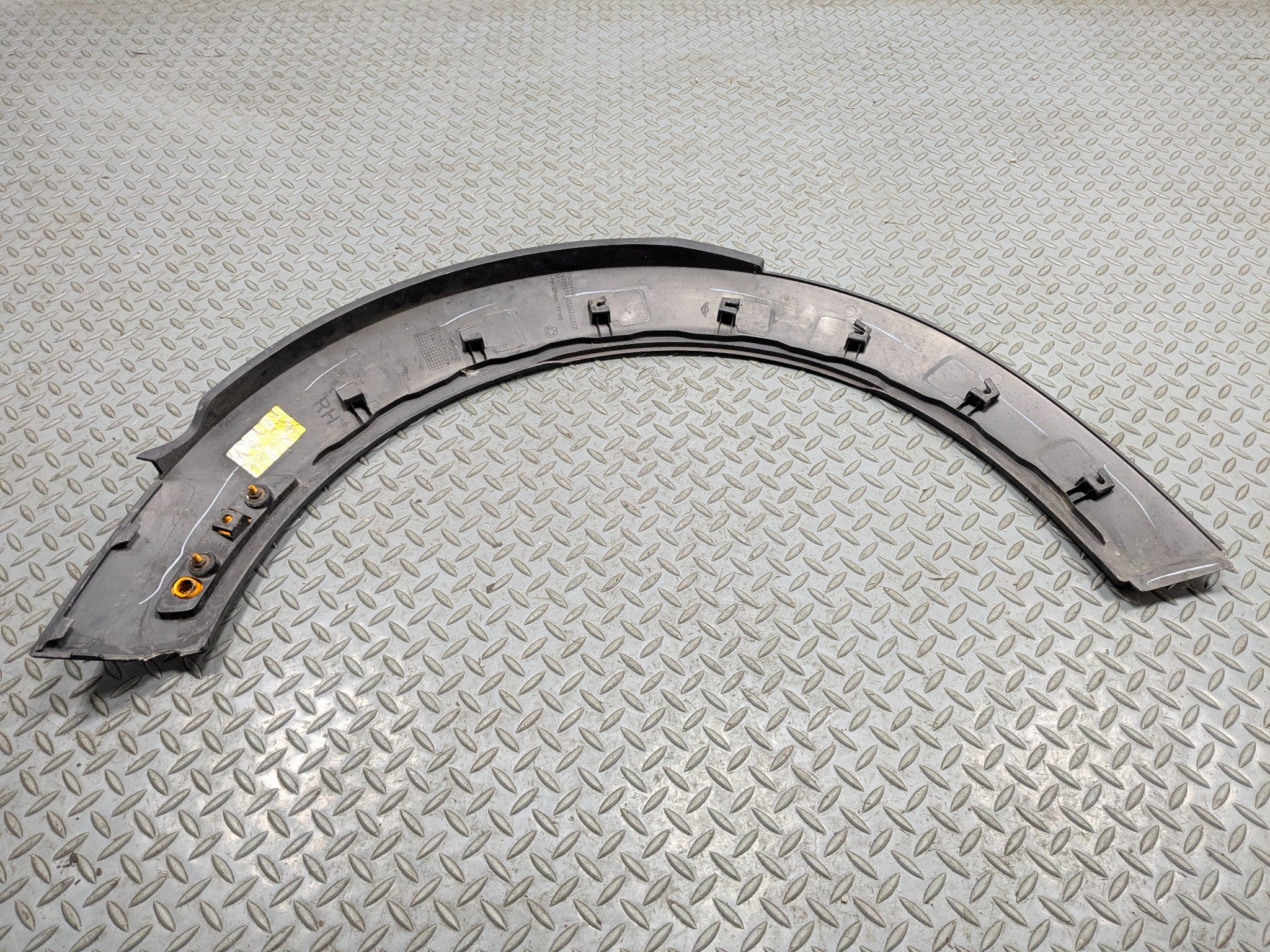 2011 - 2013 MINI COOPER OEM FENDER FLARE BODY MOLDING TRIM FRONT RIGHT SIDE