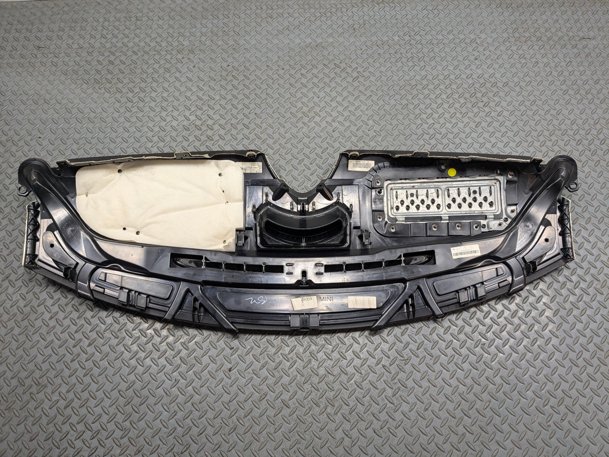 2011 - 2013 MINI COOPER OEM FRONT TOP DASH COVER PANEL ASSEMBLY BLACK