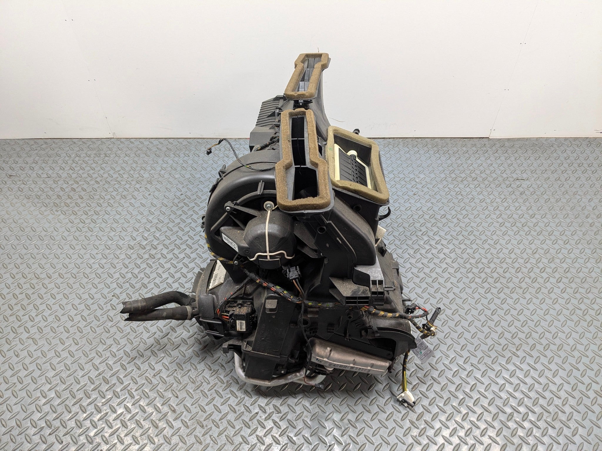 2011 - 2013 MINI COOPER OEM HVAC HEATER CORE BLOWER EVAPORATOR ASSEMBLY