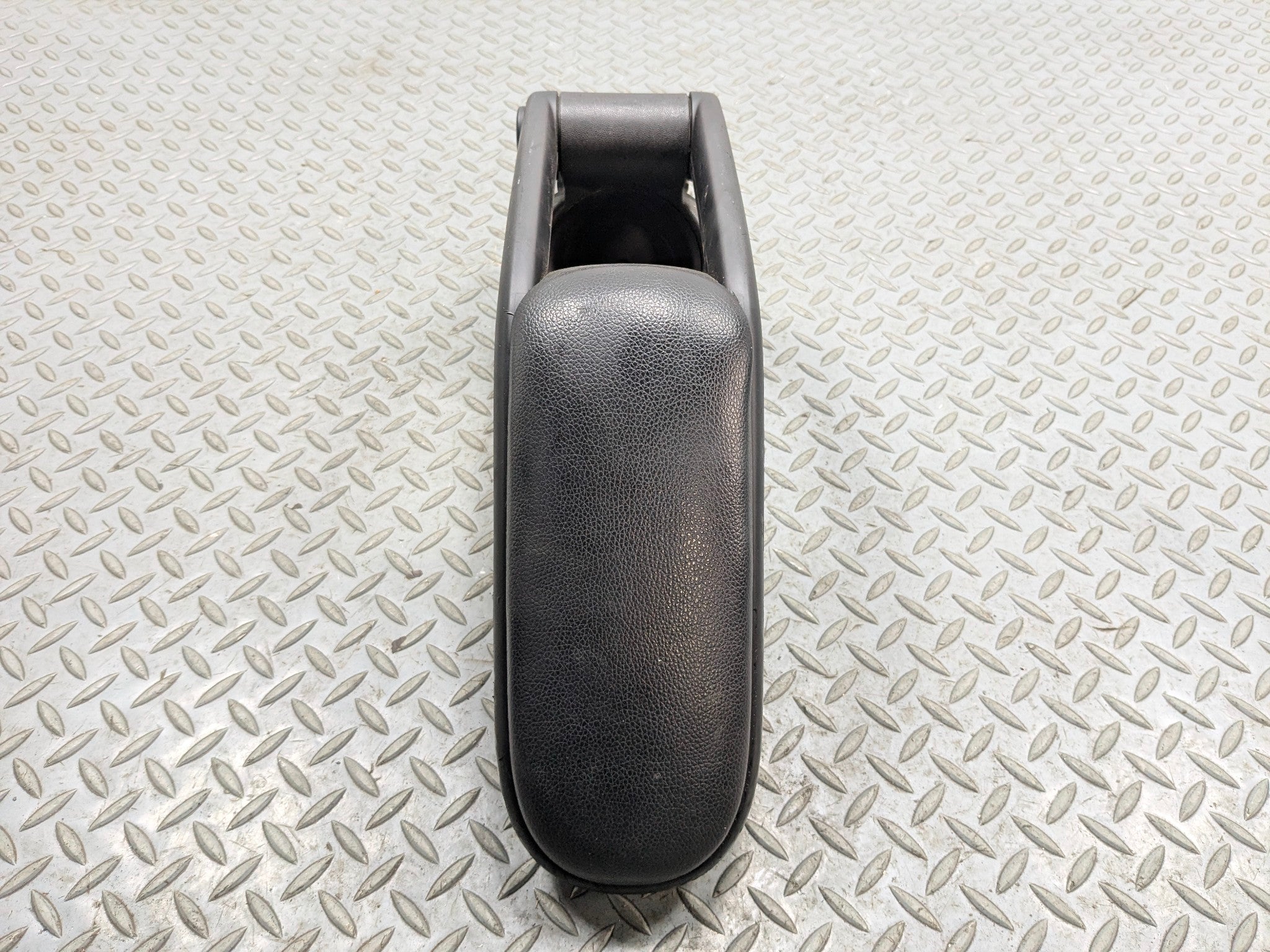 2011 - 2013 MINI COOPER OEM INTERIOR CENTER CONSOLE ARMREST LEATHER BLACK