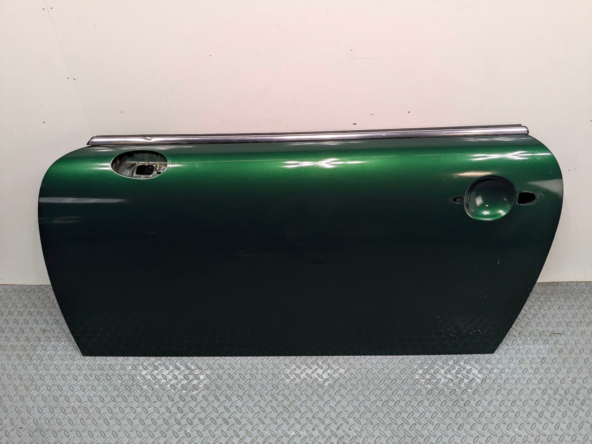 2011 - 2013 MINI COOPER OEM LEFT DRIVER FRONT DOOR SHELL PANEL GREEN