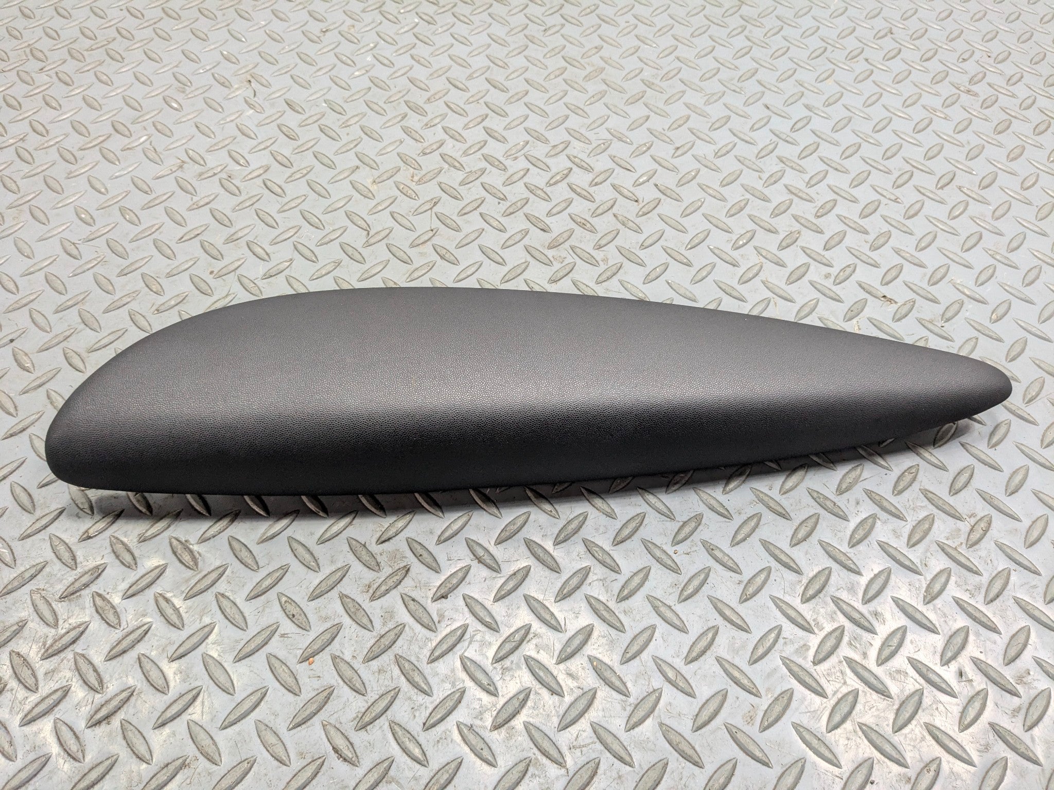 2011 - 2013 MINI COOPER OEM DOOR PANEL ARMREST COVER TRIM FRONT LEFT DRIVER SIDE