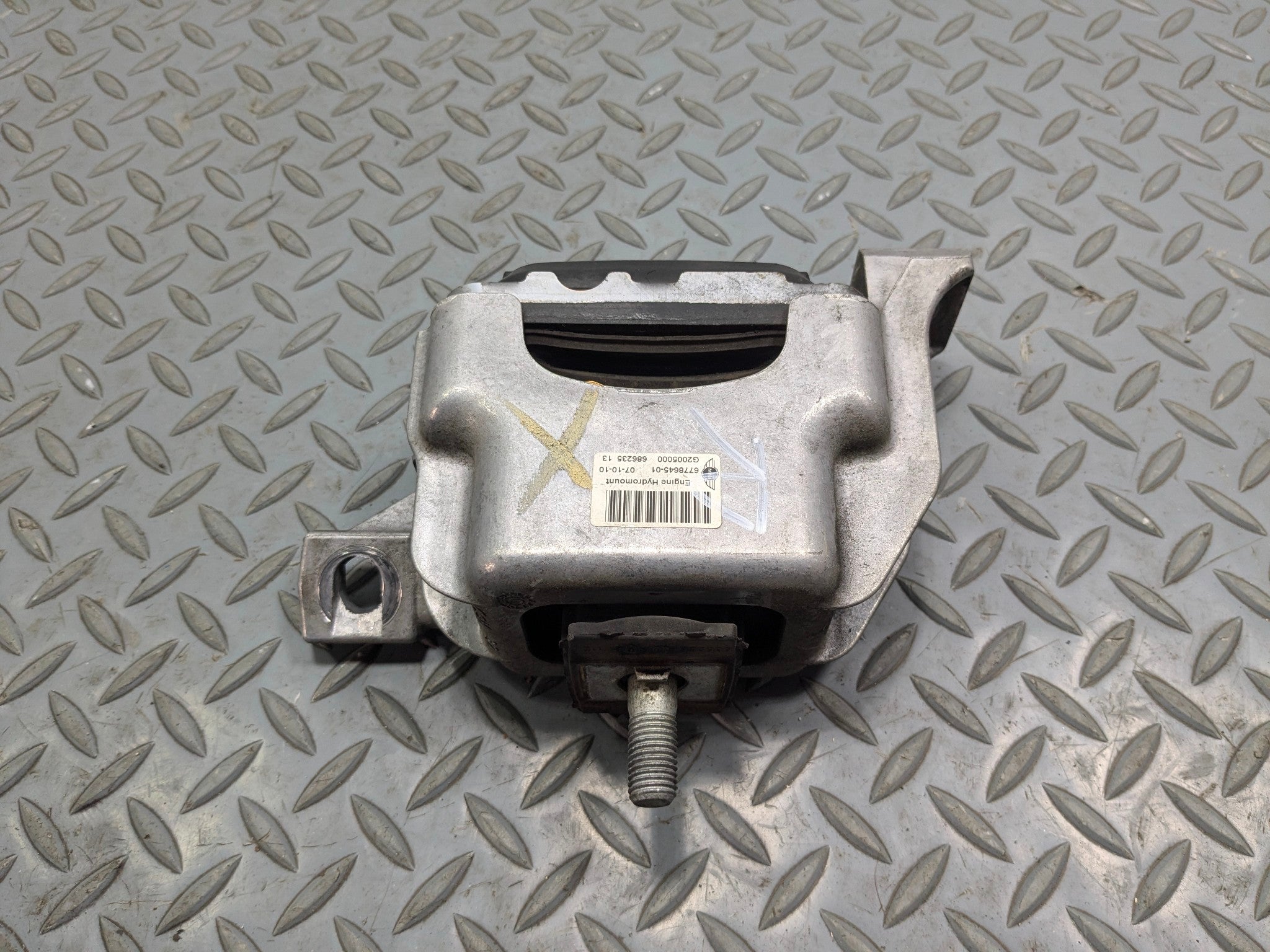2011 - 2013 MINI COOPER OEM ENGINE MOTOR MOUNT SUPPORT RIGH PASSENGER SIDE