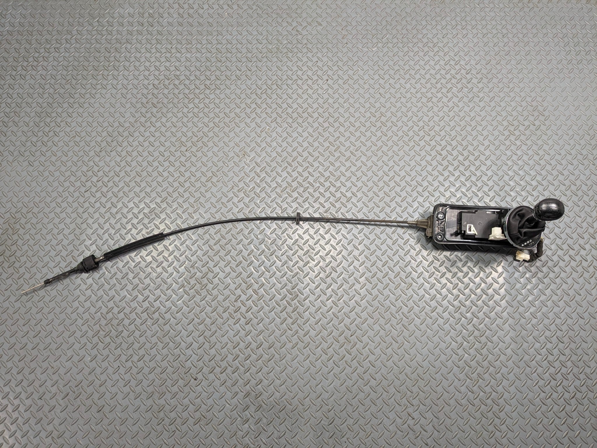 2011 - 2013 MINI COOPER OEM GEAR SELECTOR FLOOR SHIFTER ASSEMBLY