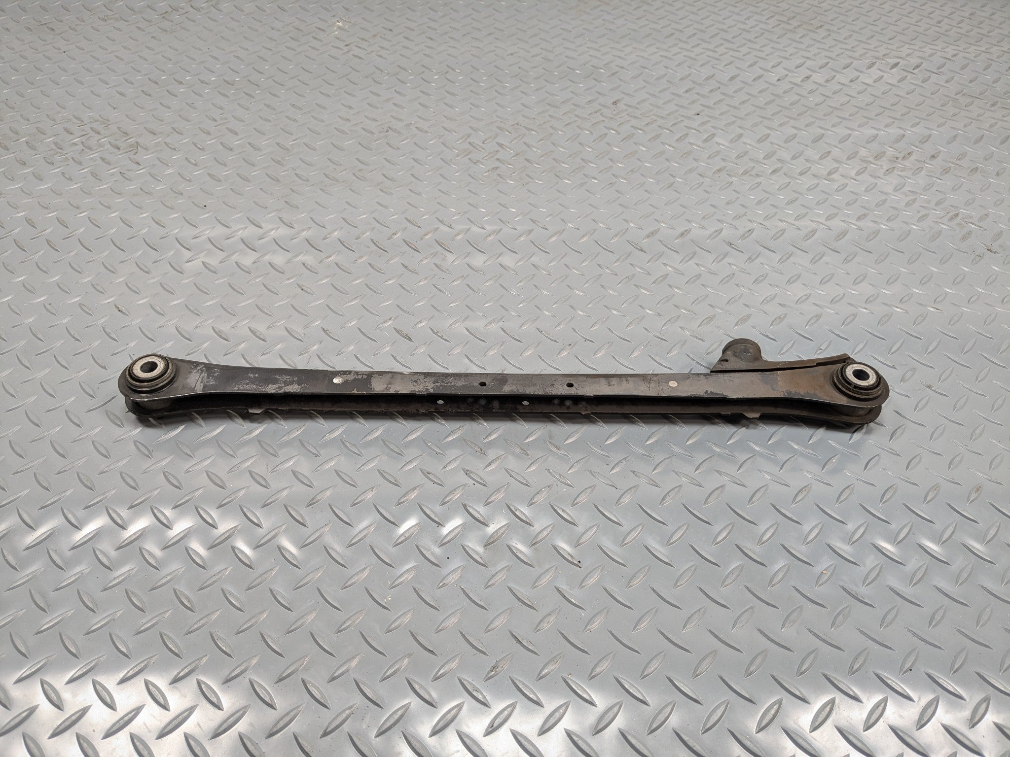 2011 - 2013 MINI COOPER OEM UPPER CONTROL ARM REAR RIGHT PASSENGER SIDE