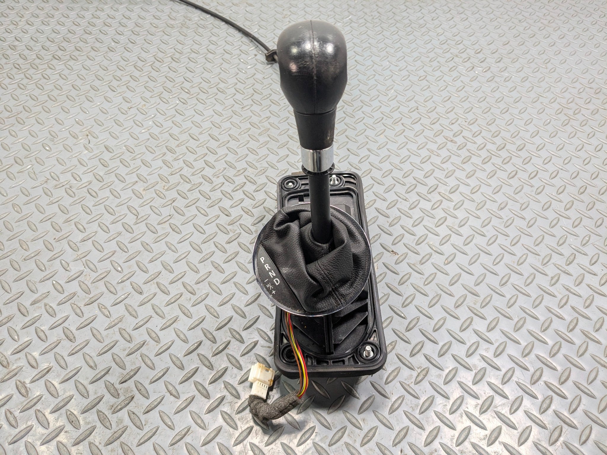 2011 - 2013 MINI COOPER OEM GEAR SELECTOR FLOOR SHIFTER ASSEMBLY