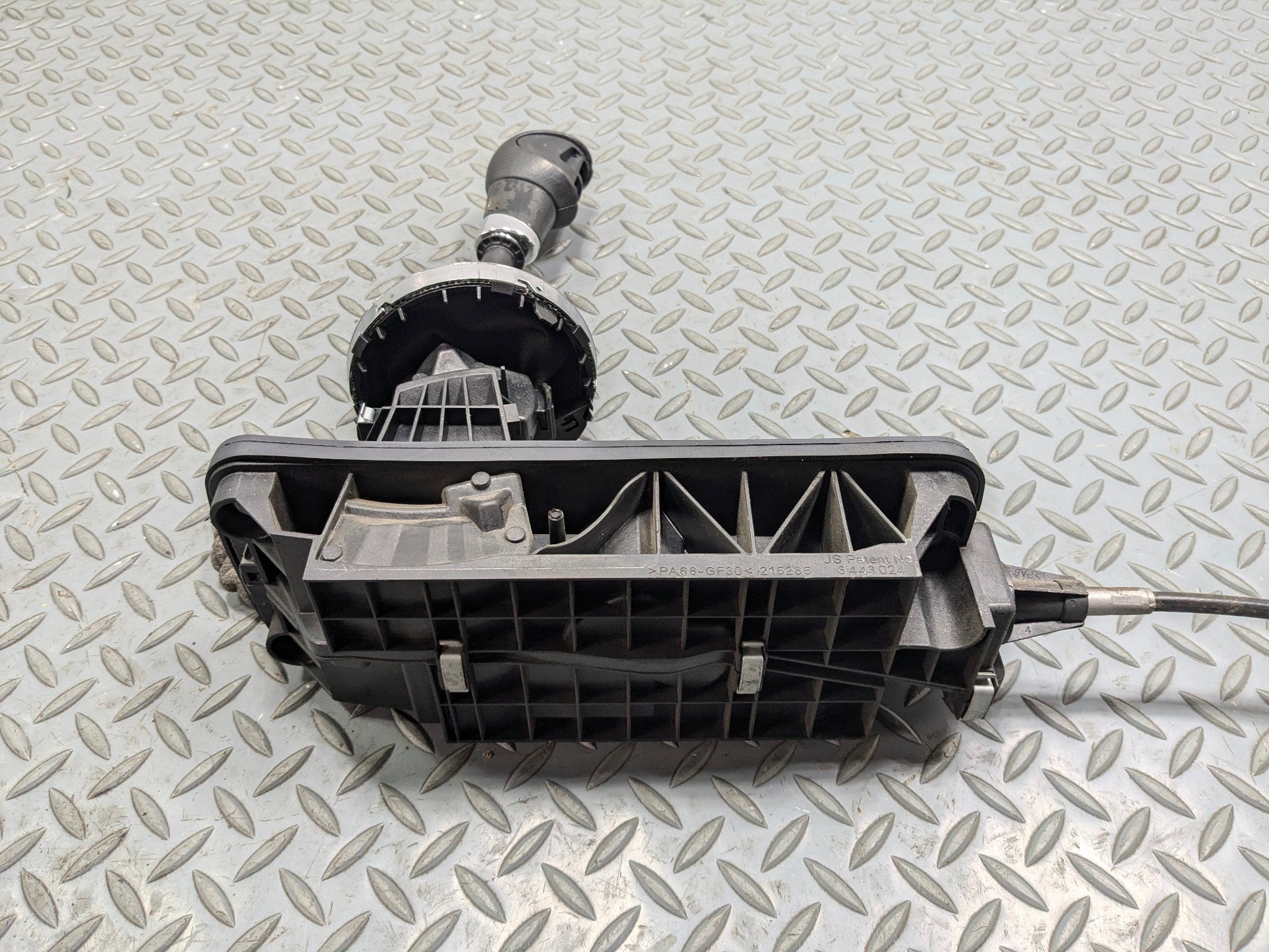 2011 - 2013 MINI COOPER OEM GEAR SELECTOR FLOOR SHIFTER ASSEMBLY