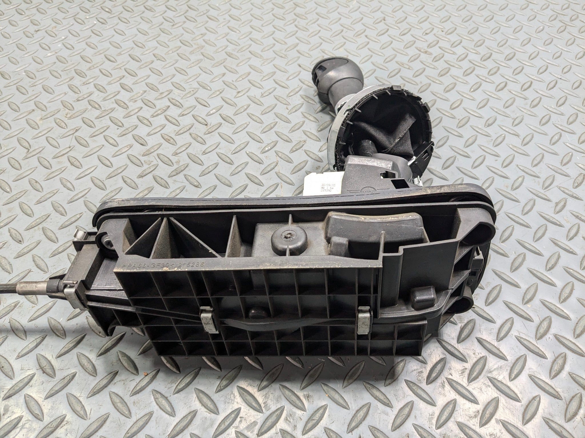 2011 - 2013 MINI COOPER OEM GEAR SELECTOR FLOOR SHIFTER ASSEMBLY