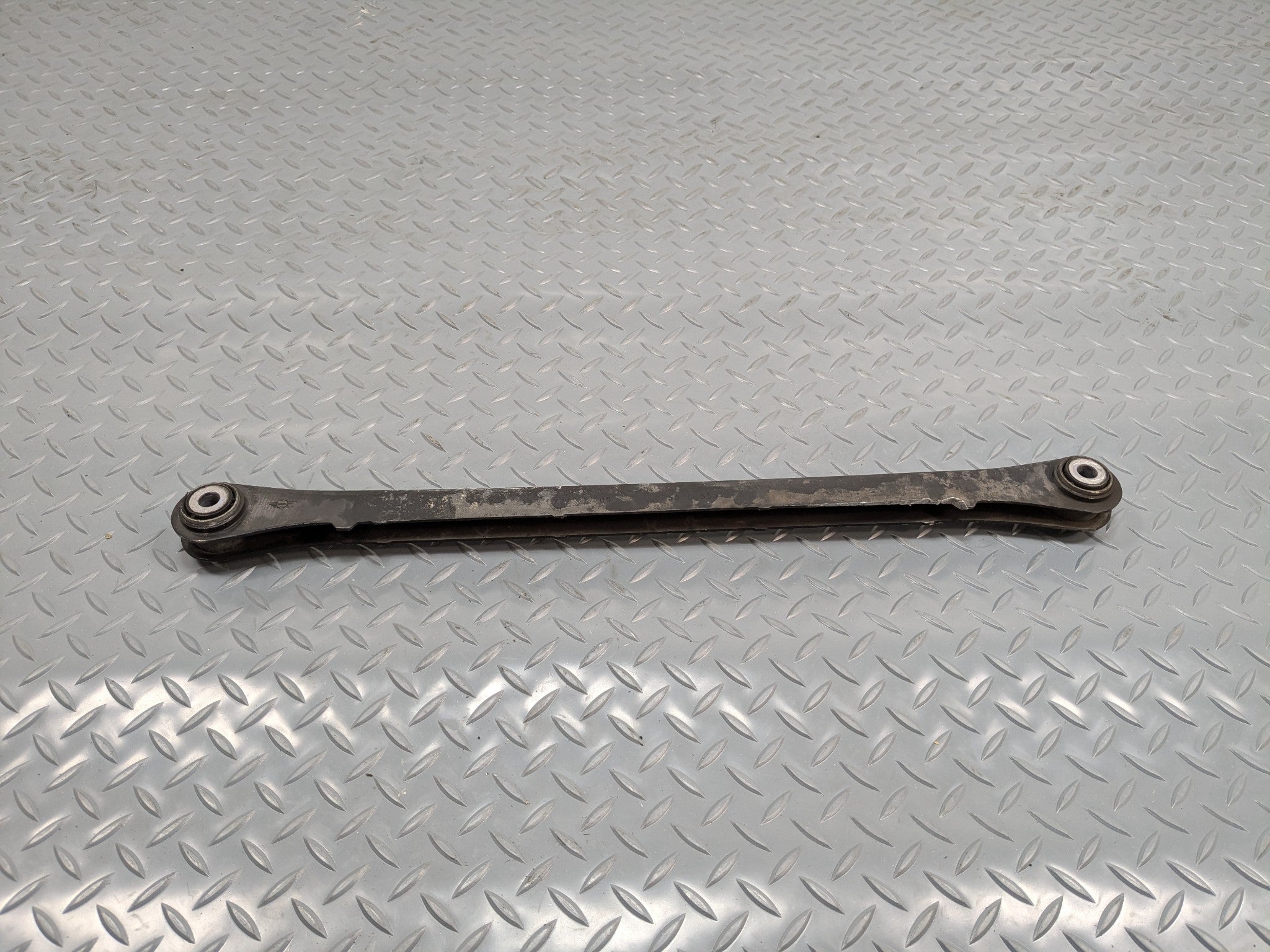 2011 - 2013 MINI COOPER OEM LOWER CONTROL ARM REAR RIGHT PASSENGER SIDE
