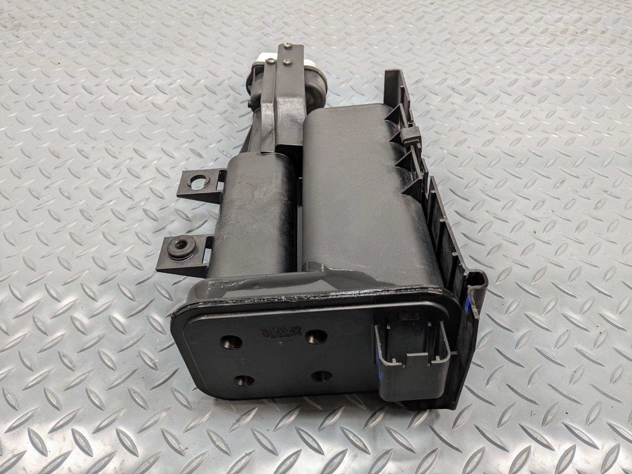 2011 - 2013 MINI COOPER OEM FUEL EVAPORATOR CANISTER CHARCOAL VAPOR ASSEMBLY