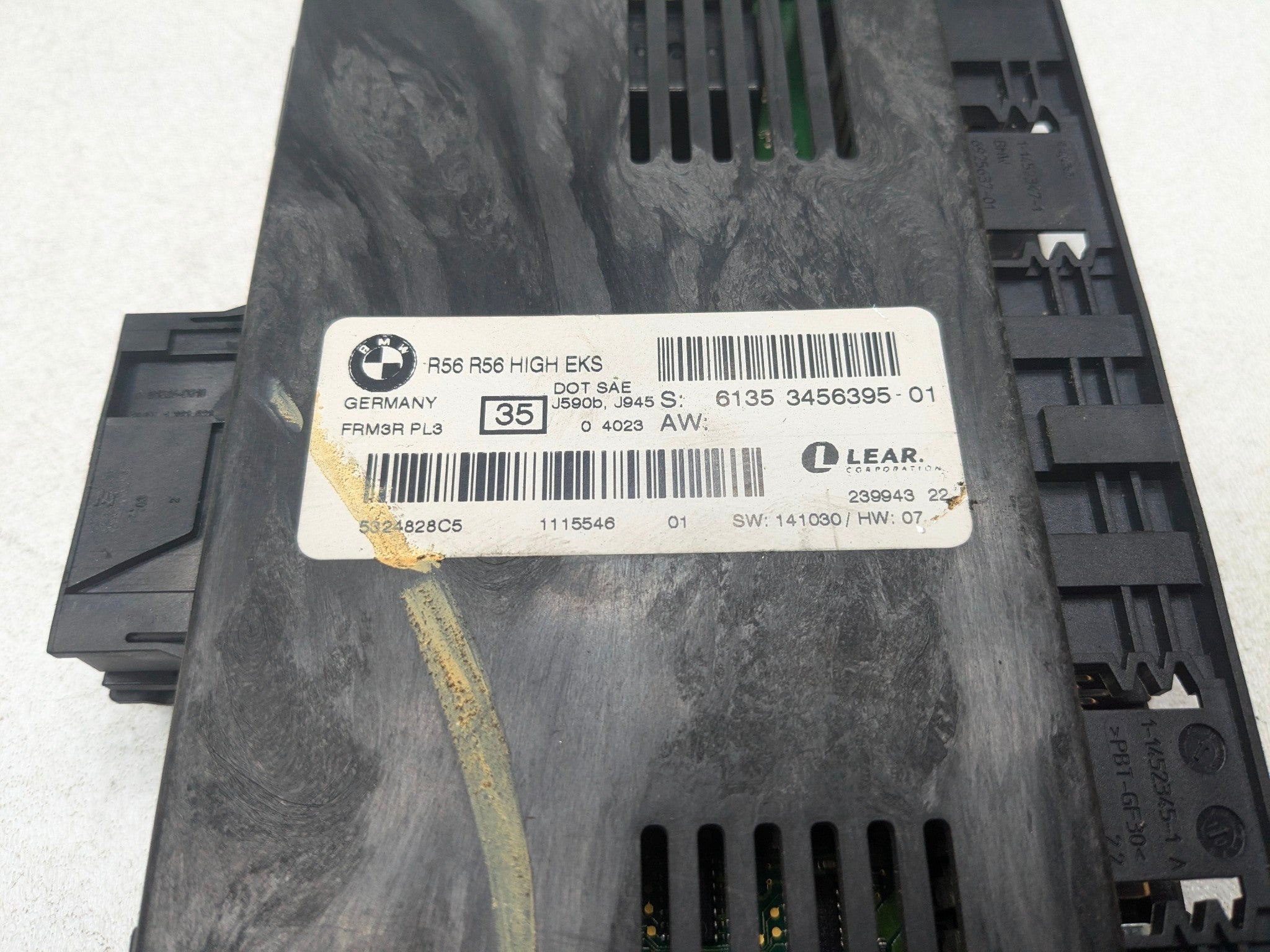 2011 - 2013 MINI COOPER OEM FOOTWELL BODY COMPUTER CONTROL MODULE BLACK
