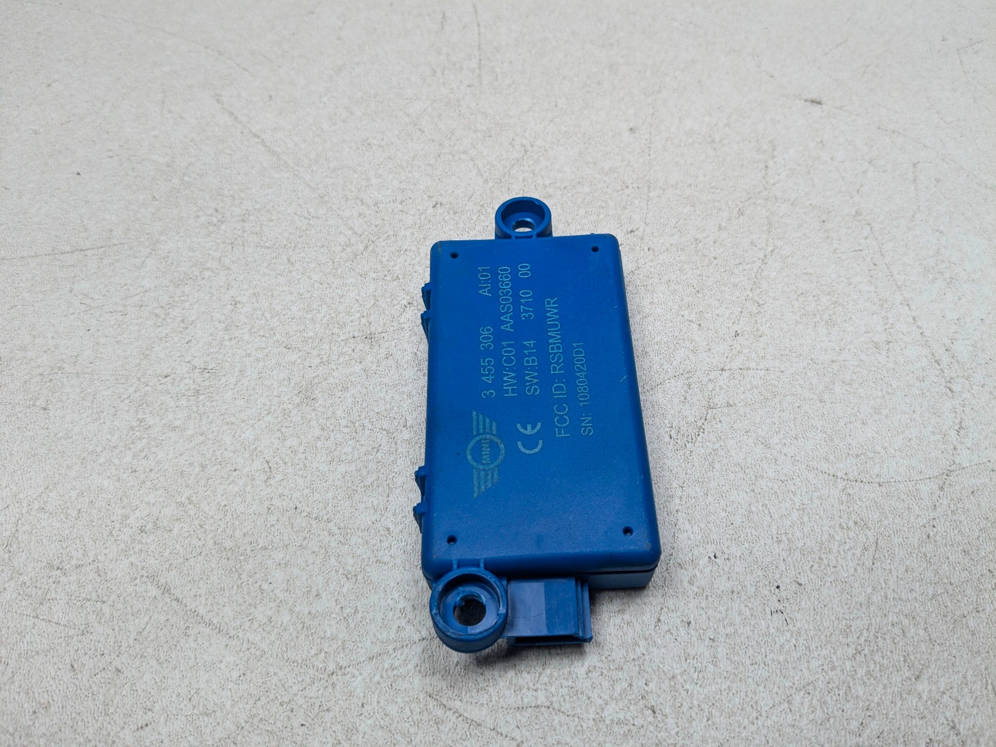 2011 - 2013 MINI COOPER OEM REAR DWA ANTI THEFT ALARM SYSTEM MODULE