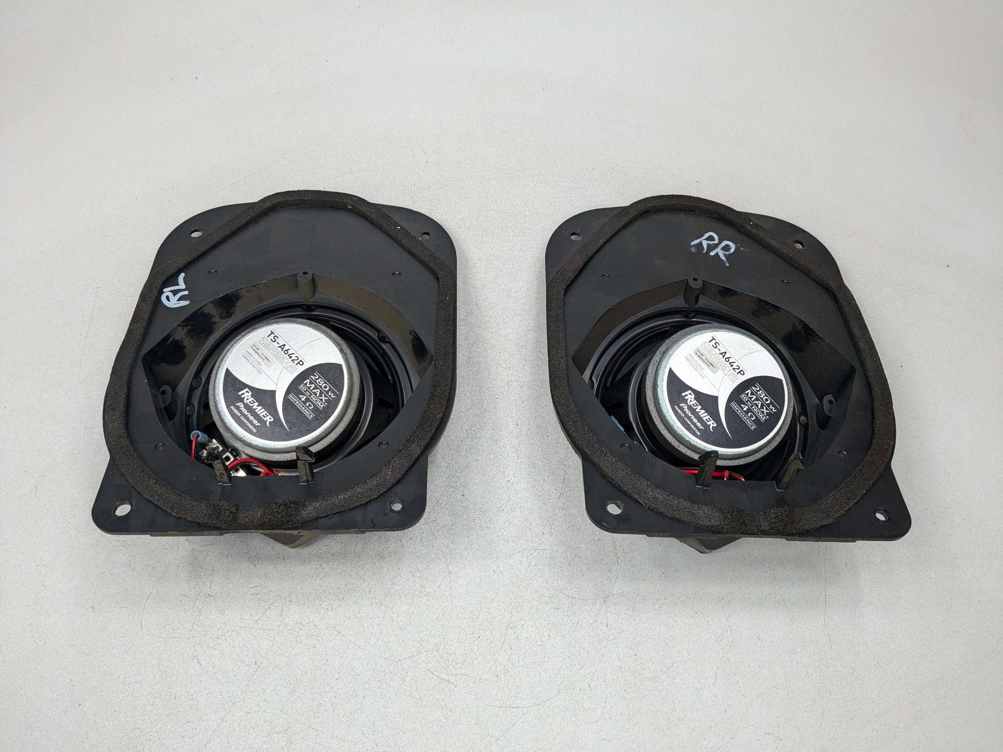 2005 - 2006 TOYOTA TUNDRA OEM AUDIO SOUND SYSTEM SPEAKER SET FRONT AND REAR
