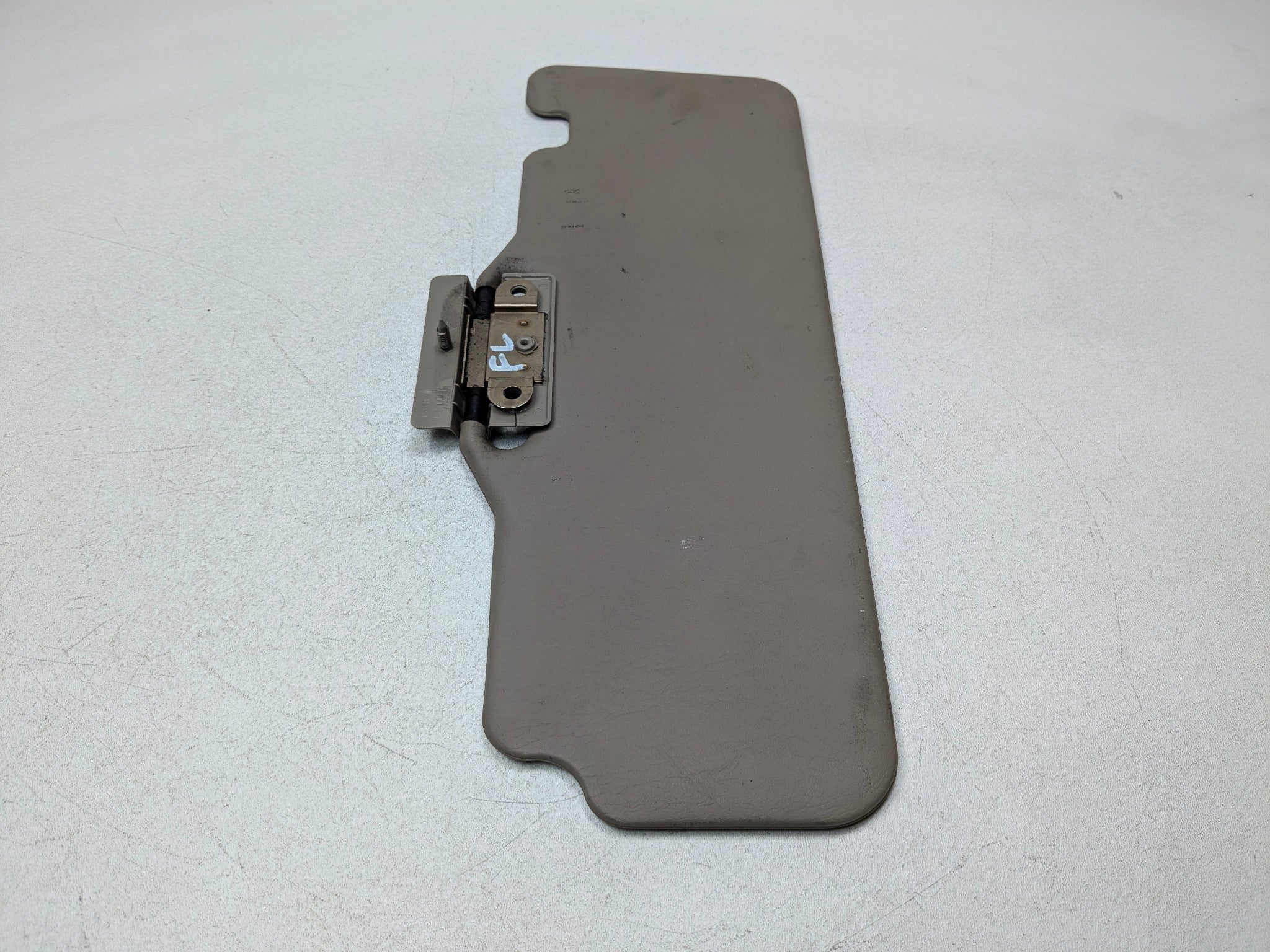 05-06 TOYOTA TUNDRA OEM SECONDARY SUN VISOR INTERIOR UPPER ROOF FRONT LEFT SIDE