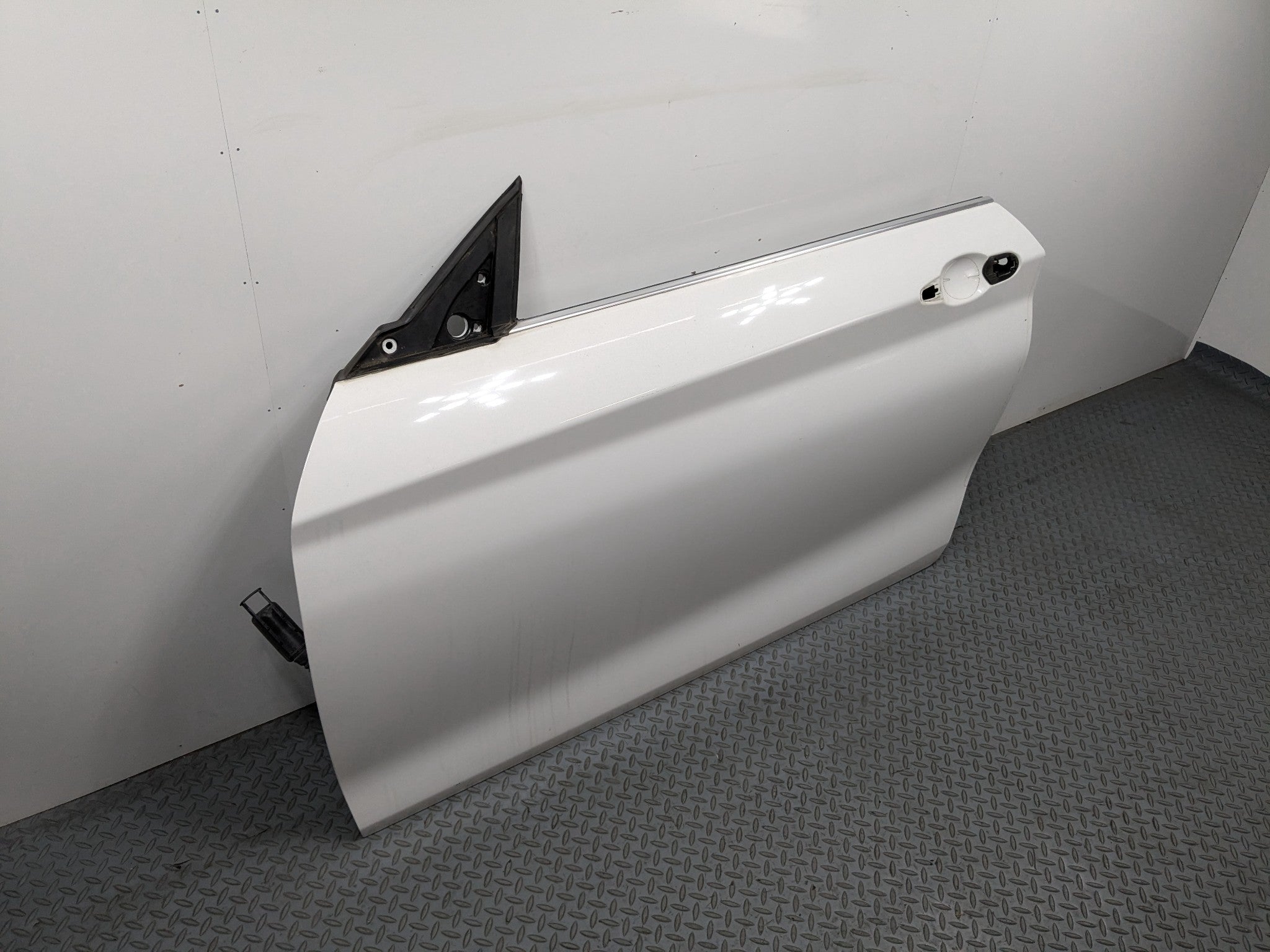 2014 - 2016 BMW 228I OEM DOOR SHELL PANEL ALPINE WHITE FRONT LEFT DRIVER SIDE