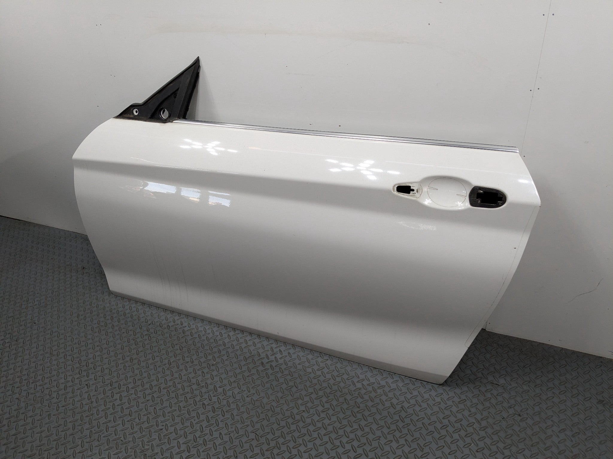 2014 - 2016 BMW 228I OEM DOOR SHELL PANEL ALPINE WHITE FRONT LEFT DRIVER SIDE