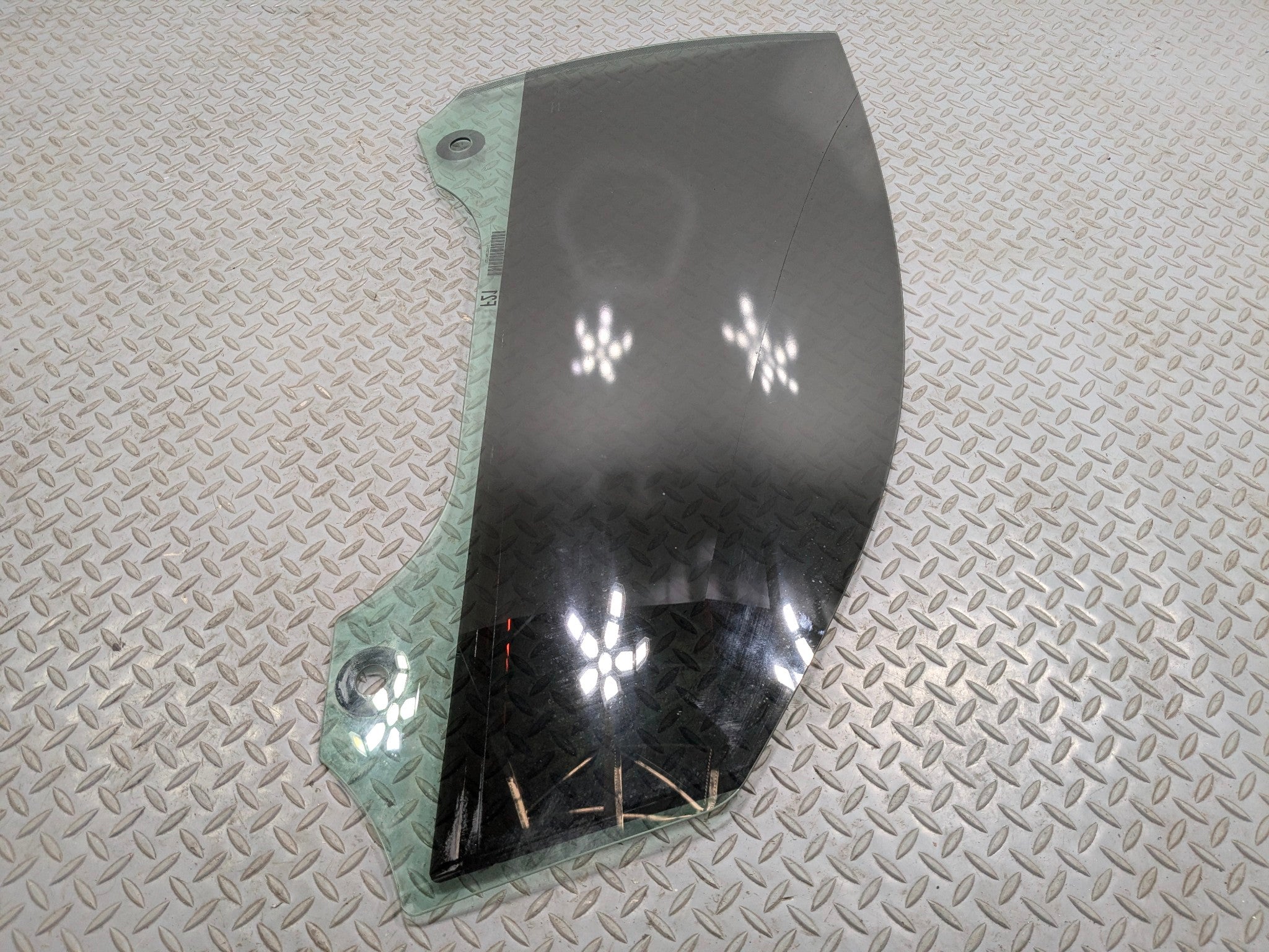 2014 - 2016 BMW 228I OEM DOOR WINDOW GLASS WITH PRIVACY TINT FRONT RIGHT SIDE