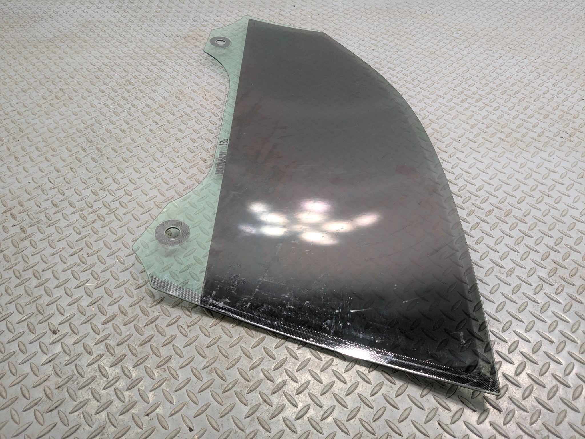 2014 - 2016 BMW 228I OEM DOOR WINDOW GLASS WITH PRIVACY TINT FRONT RIGHT SIDE