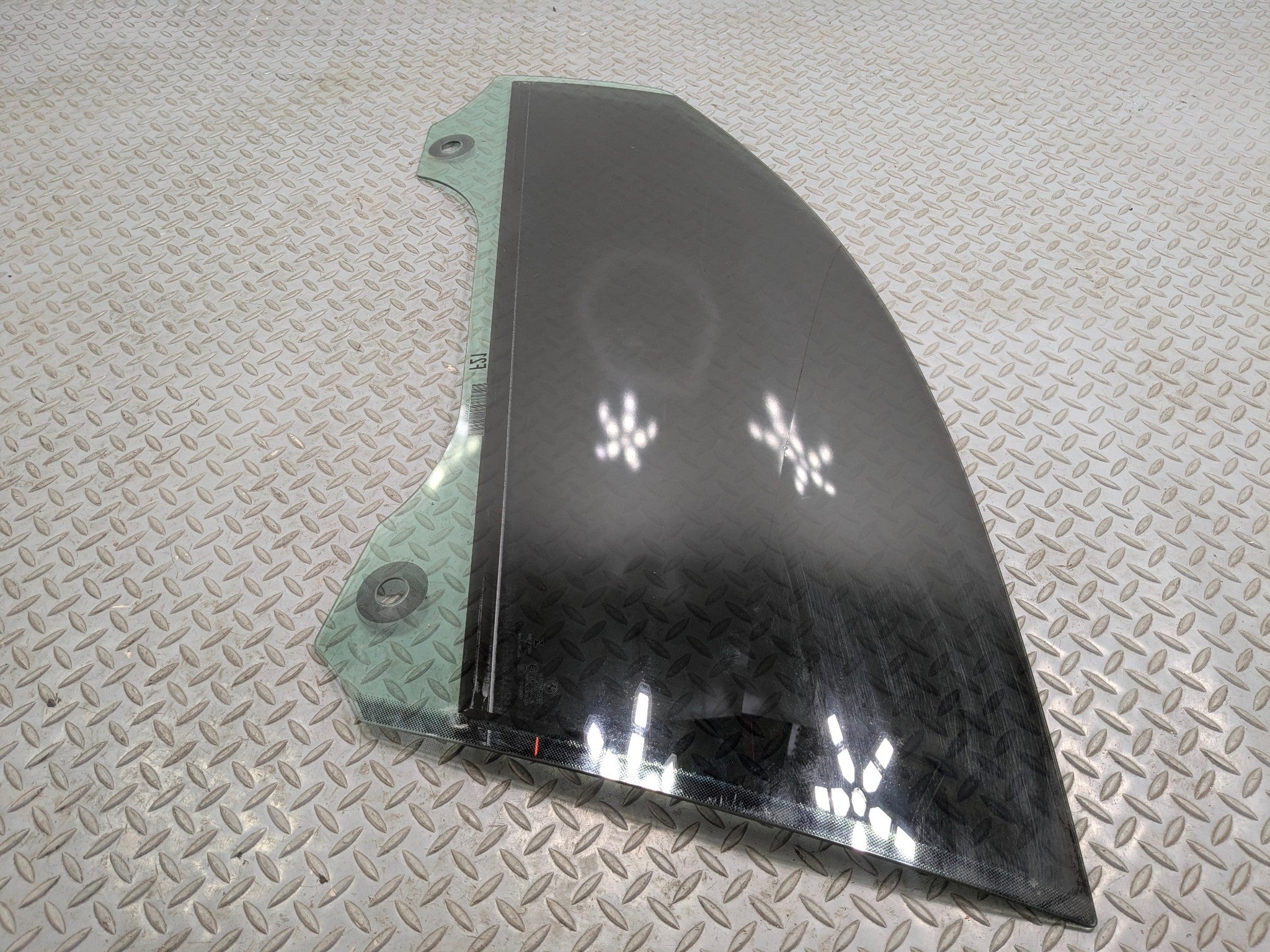 2014 - 2016 BMW 228I OEM DOOR WINDOW GLASS WITH PRIVACY TINT FRONT LEFT SIDE