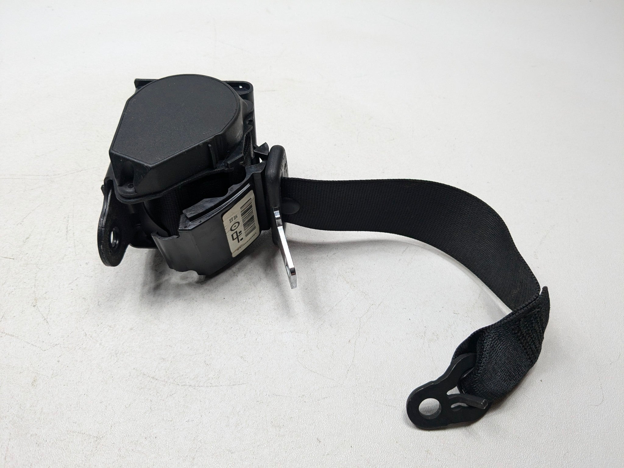 2014 - 2016 BMW 228I OEM SEAT BELT RETRACTOR FRONT LEFT DRIVER SIDE