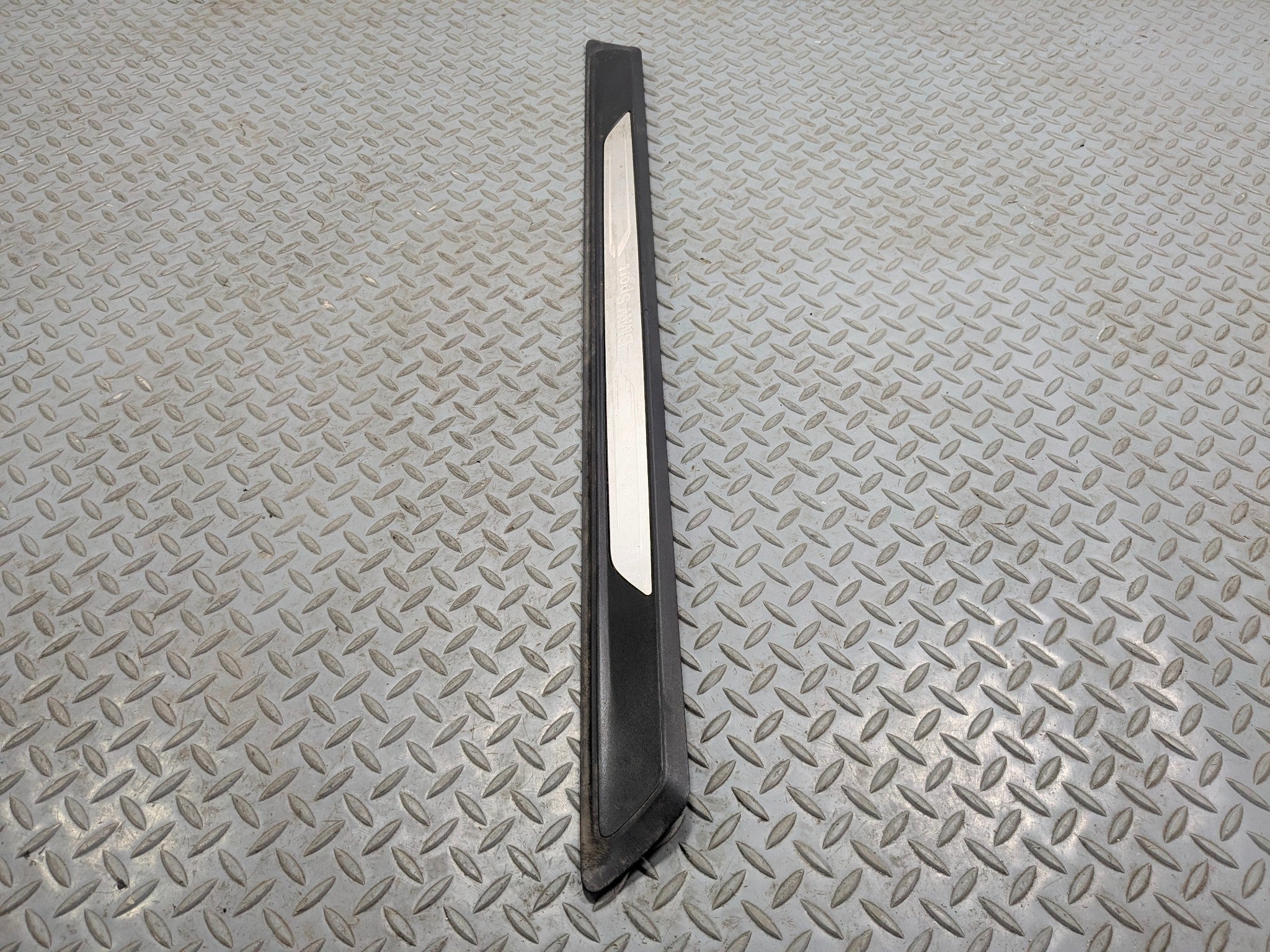 2014 - 2016 BMW 228I OEM DOOR SILL SCUFF PLATE COVER TRIM FRONT LEFT DRIVER SIDE