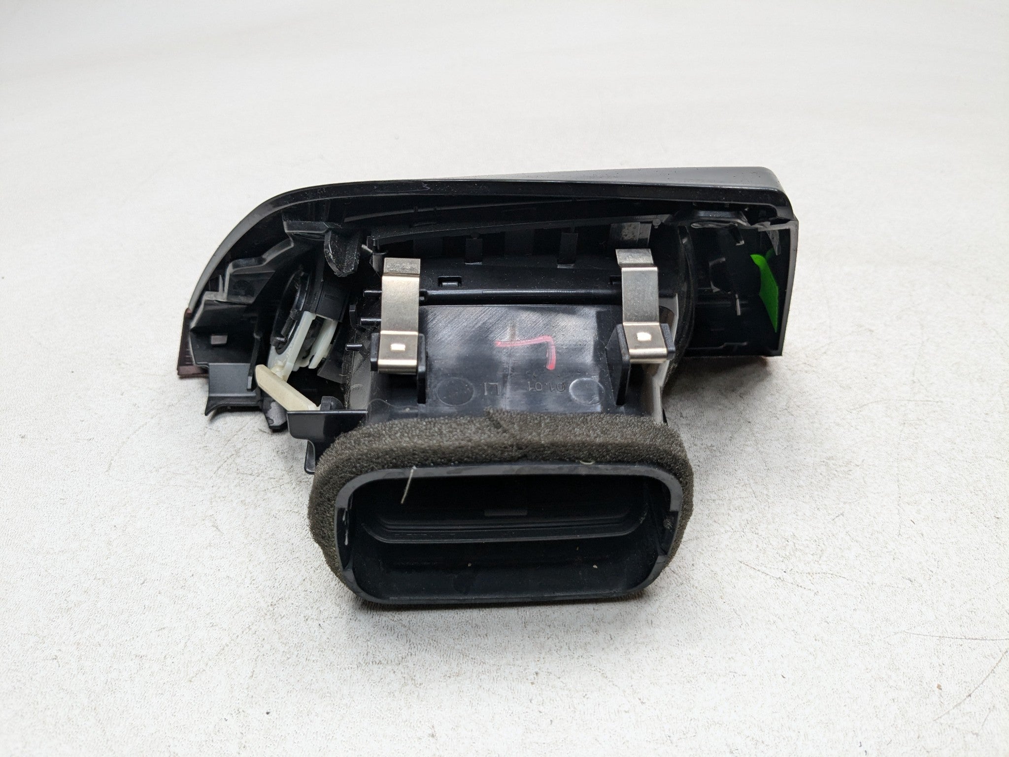 2014 - 2016 BMW 228I OEM AIR CONDITIONING HEATER VENTS FRONT LEFT DRIVER SIDE