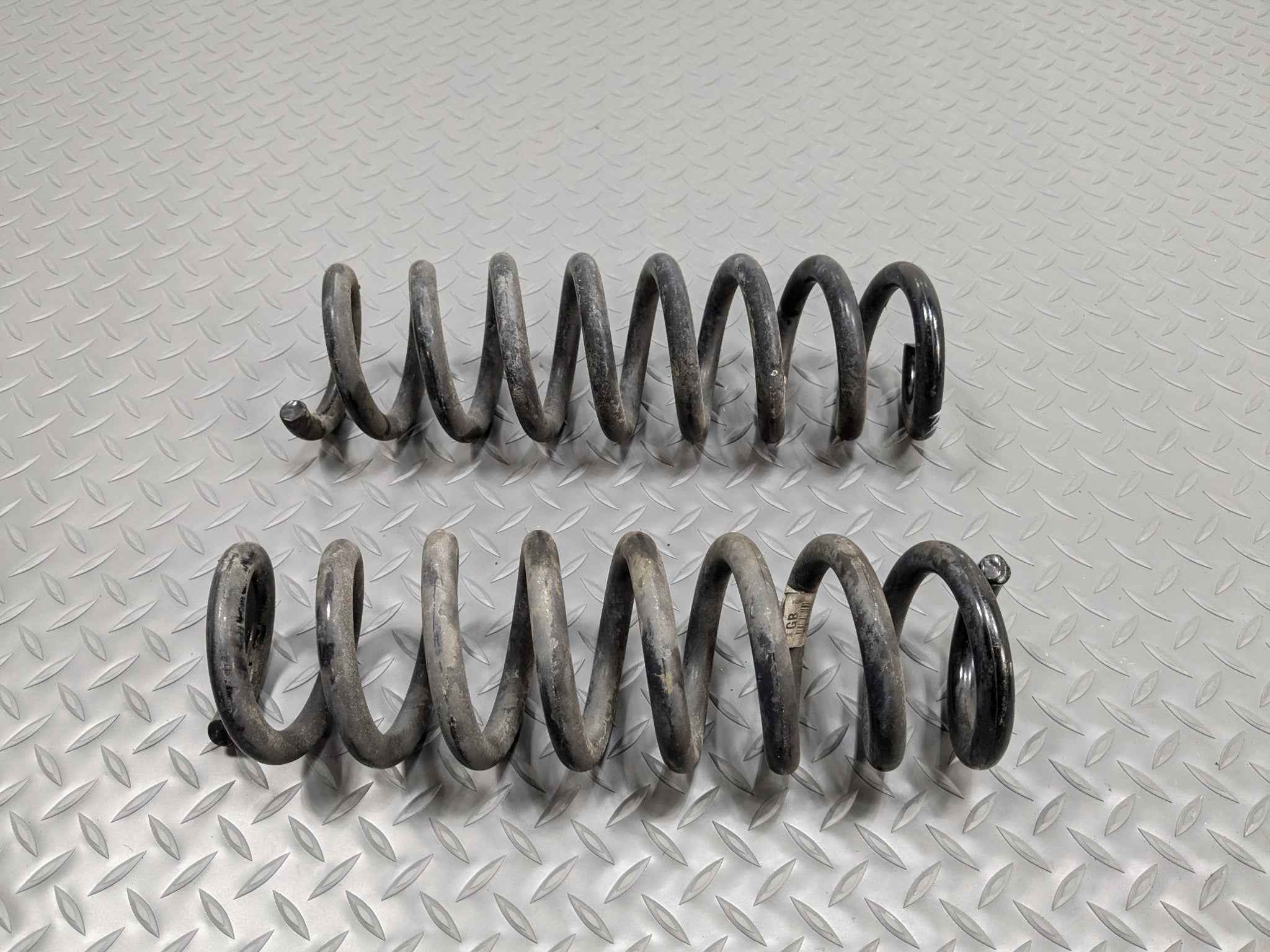 2014 - 2016 BMW 228I OEM SUSPENSION AIR COIL SPRING PAIR REAR LEFT AND RIGHT