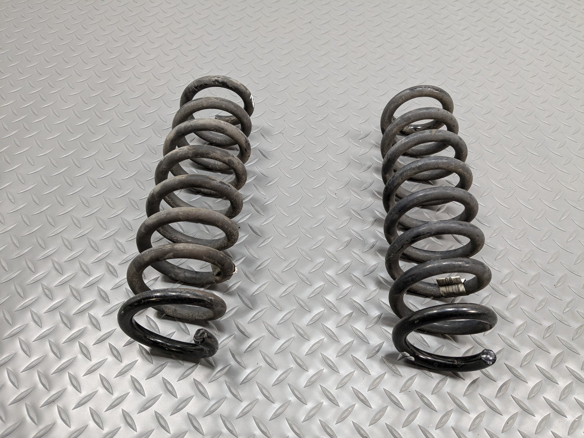 2014 - 2016 BMW 228I OEM SUSPENSION AIR COIL SPRING PAIR REAR LEFT AND RIGHT