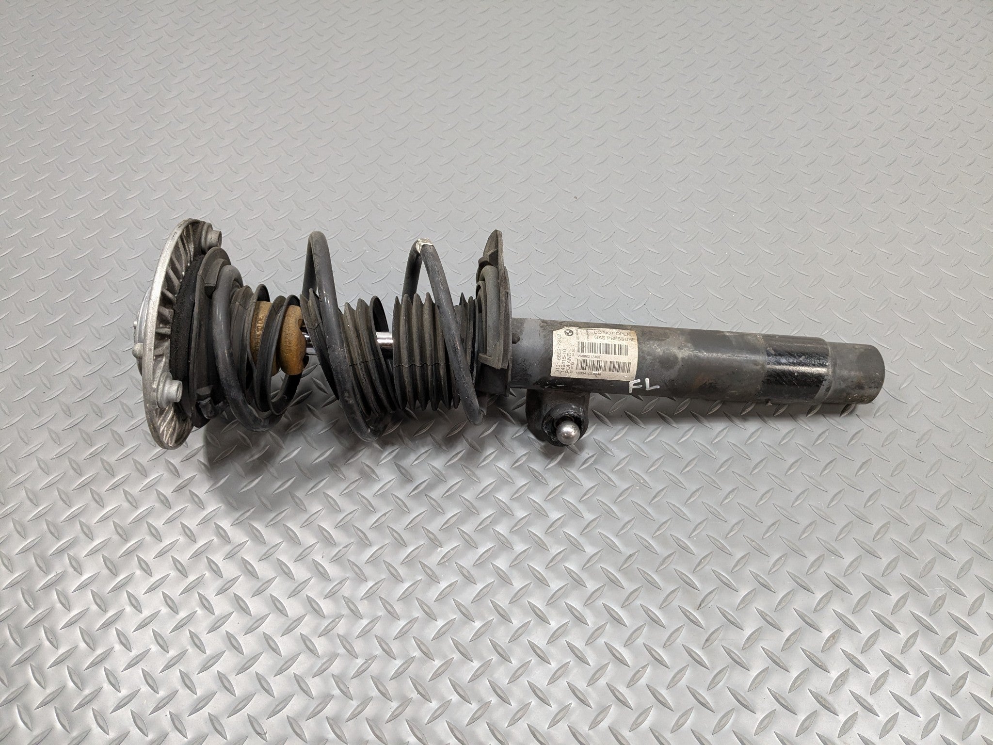2014 - 2016 BMW 228I OEM SHOCK ABSORBER STRUT ASSEMBLY FRONT LEFT DRIVER SIDE