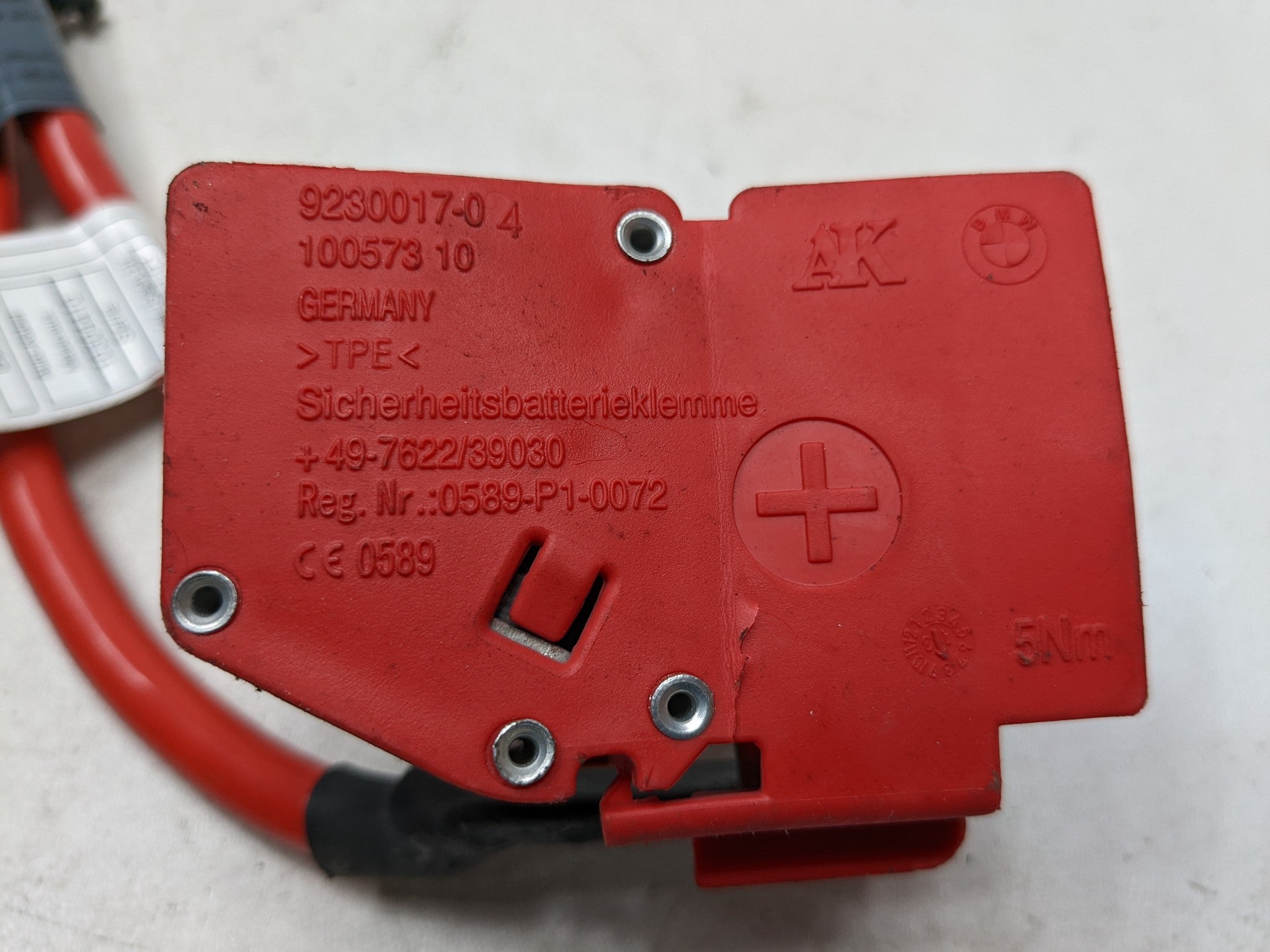 2014 - 2016 BMW 228I OEM BATTERY FUSE BOX WITH POSITIVE BATTERY TERMINAL CABLE