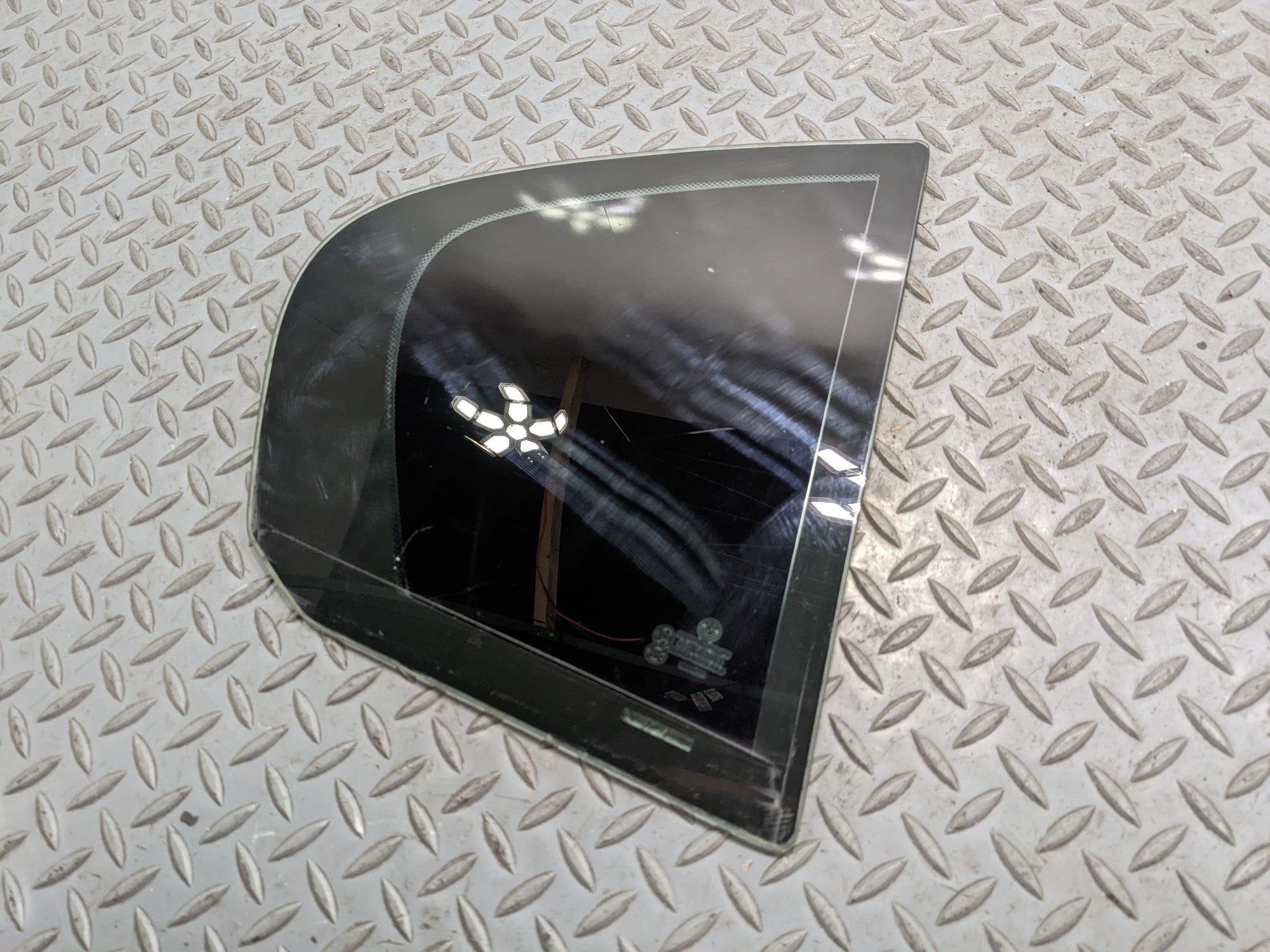 07 - 08 BMW 328I OEM DOOR WINDOW VENT GLASS WITH PRIVACY TINT REAR RIGHT SIDE