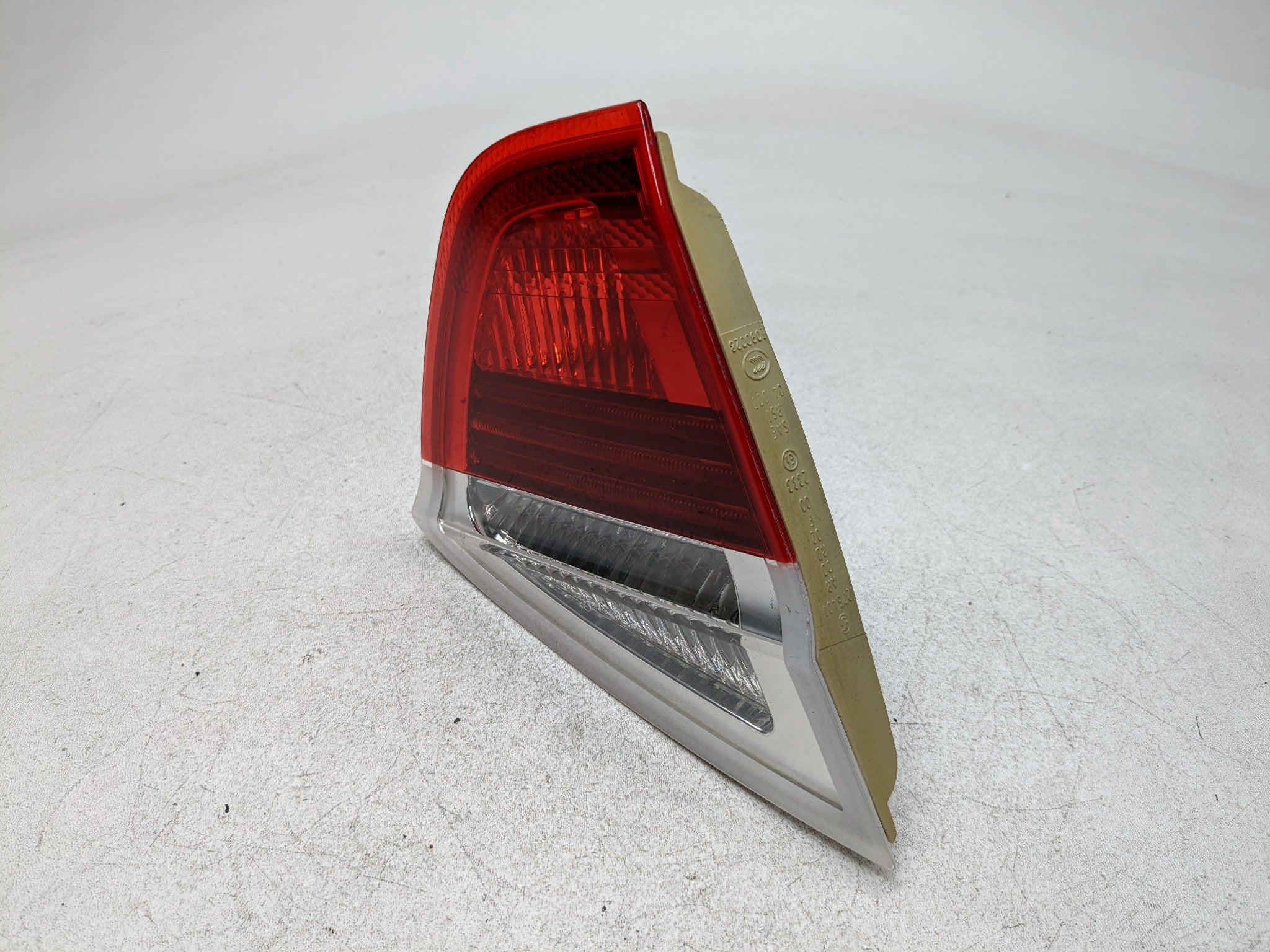 07 - 08 BMW 328I OEM INNER TRUNK DECKLID TAILLIGHT LAMP REAR LEFT DRIVER SIDE
